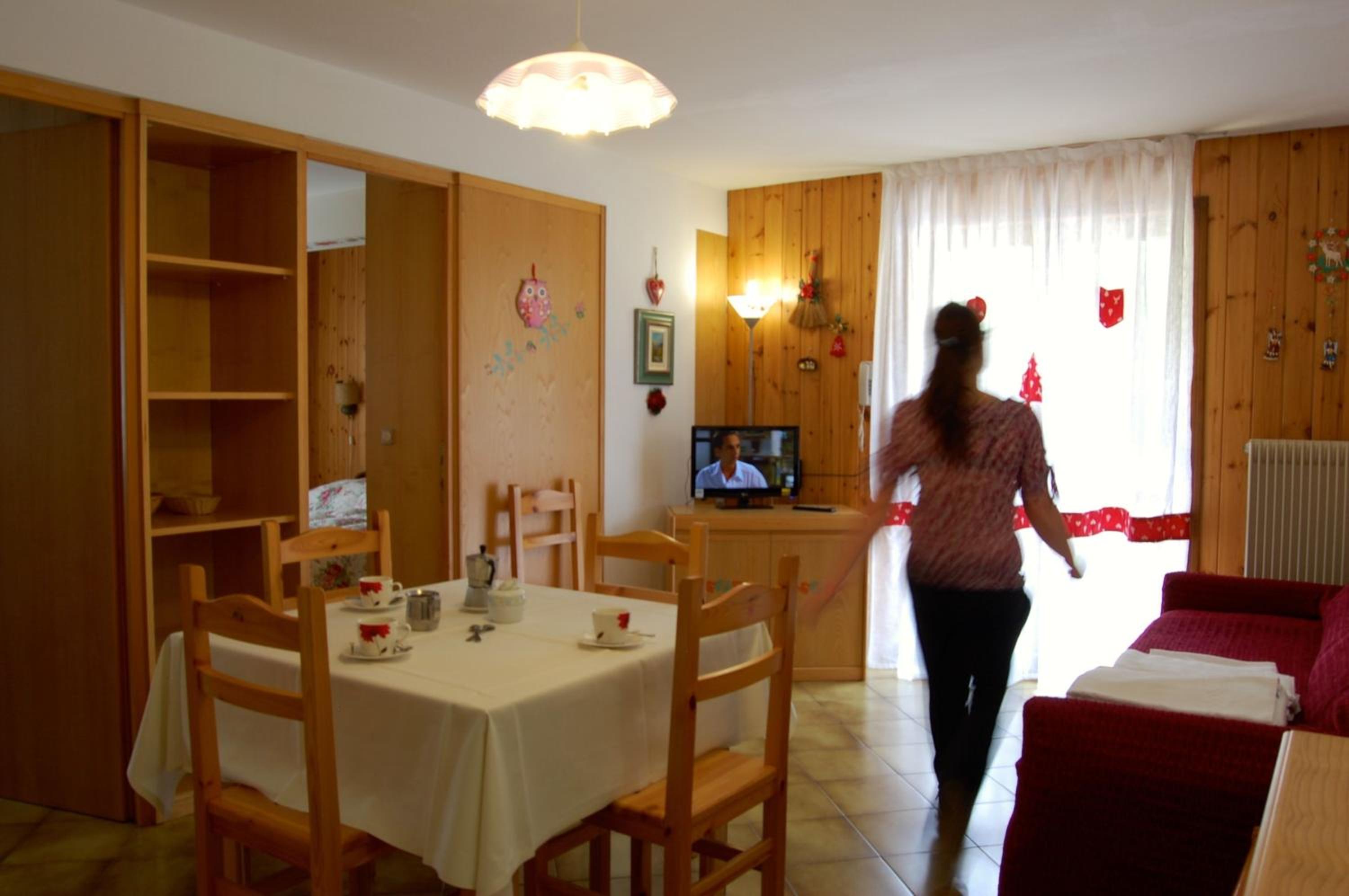 Two-Bedroom Apartment (6 Adults) - Photo 24
