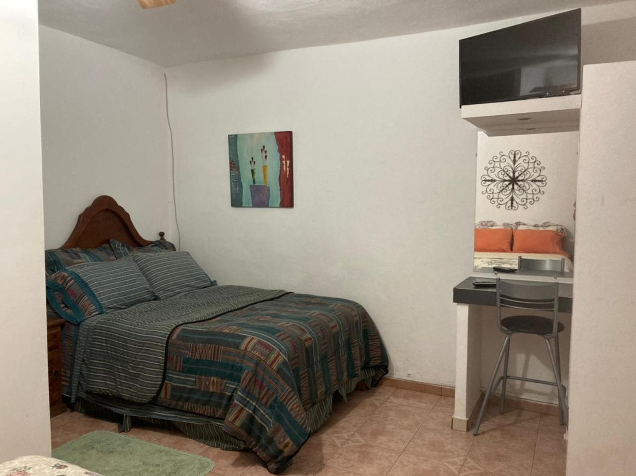 Quadruple Room with Private Bathroom photo 1