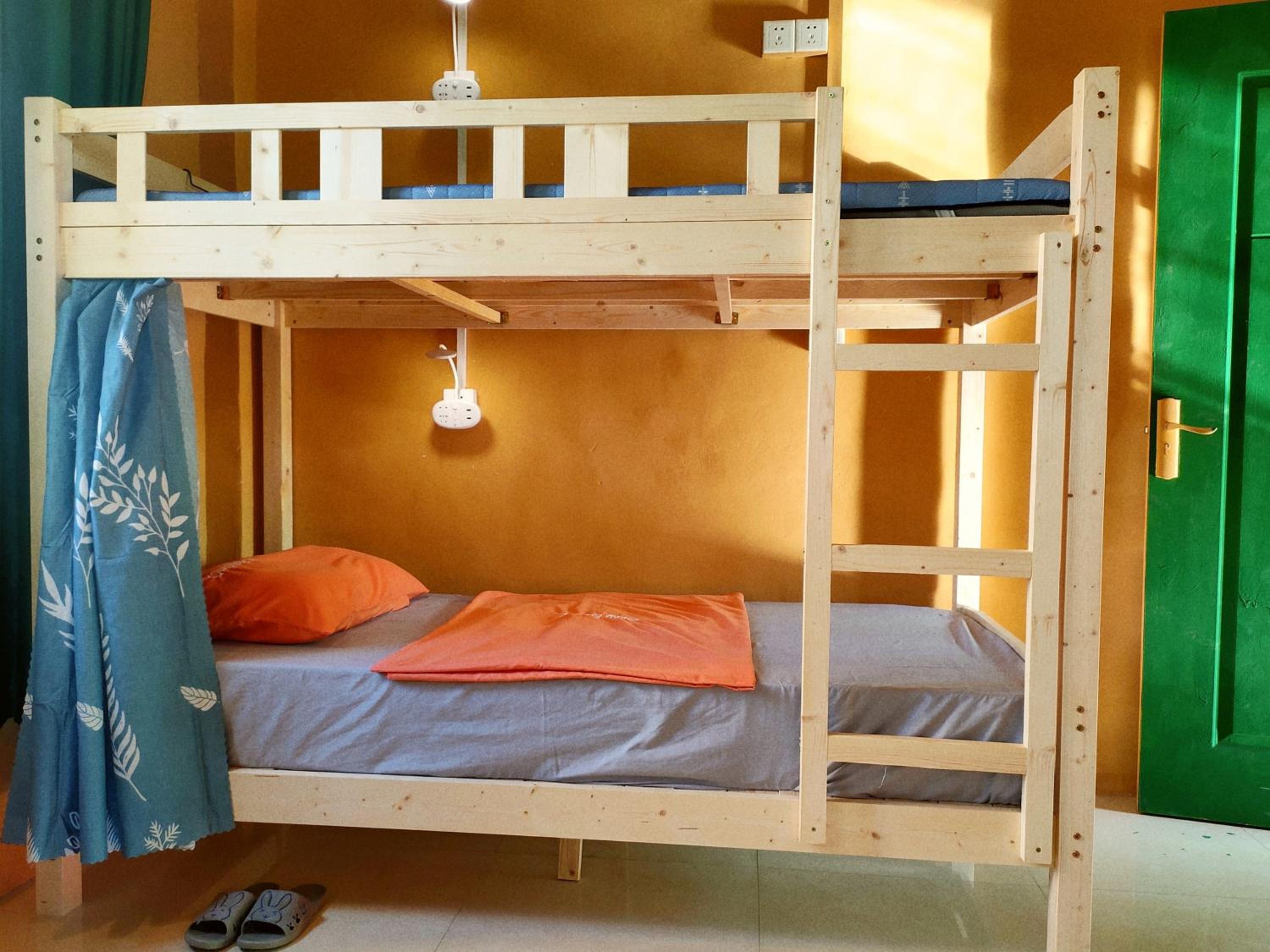 Bed in 6-Bed Female Dormitory Room - Shared Bathroom photo 1