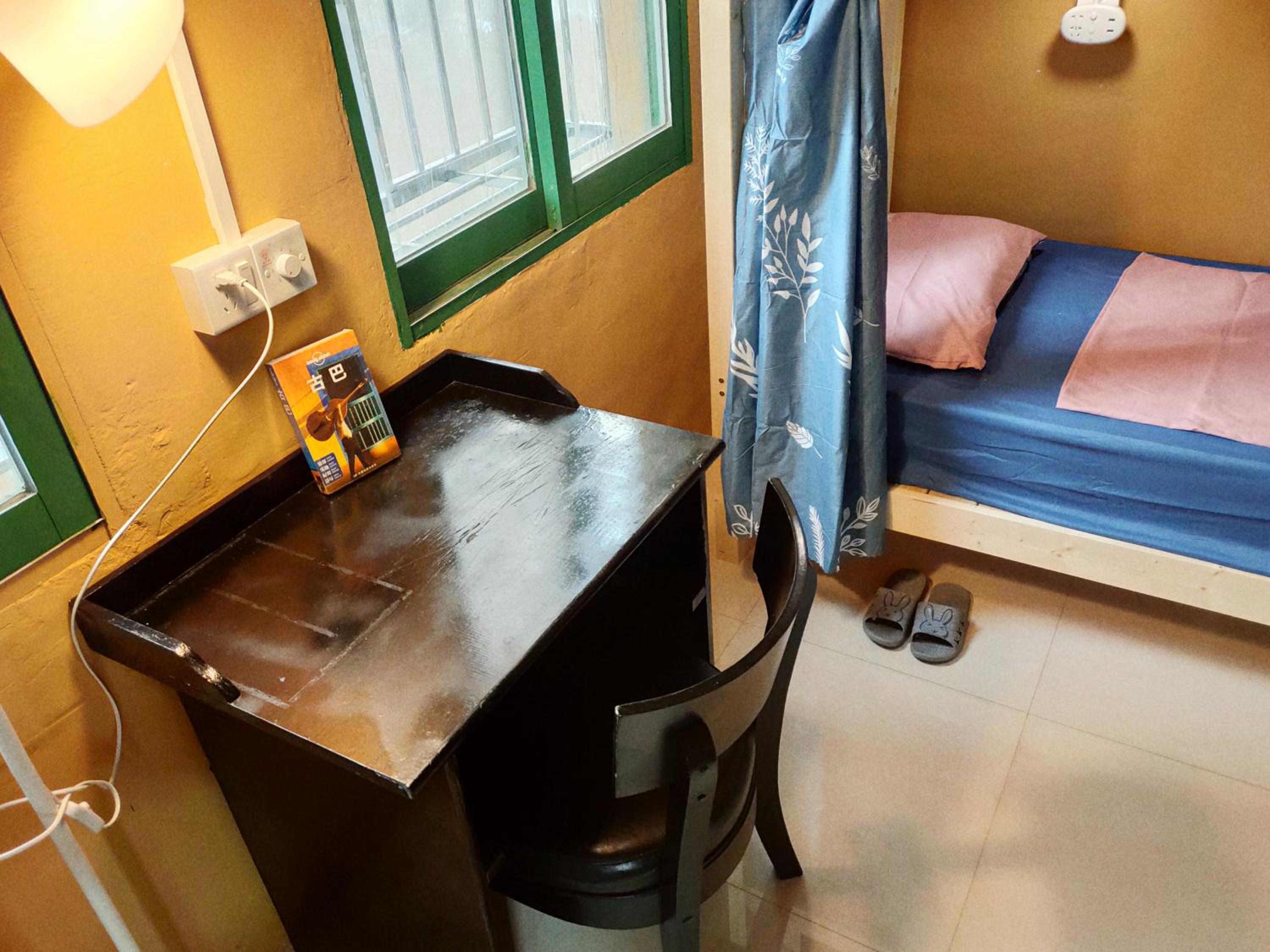 Bed in 6-Bed Female Dormitory Room - Shared Bathroom  photo 2