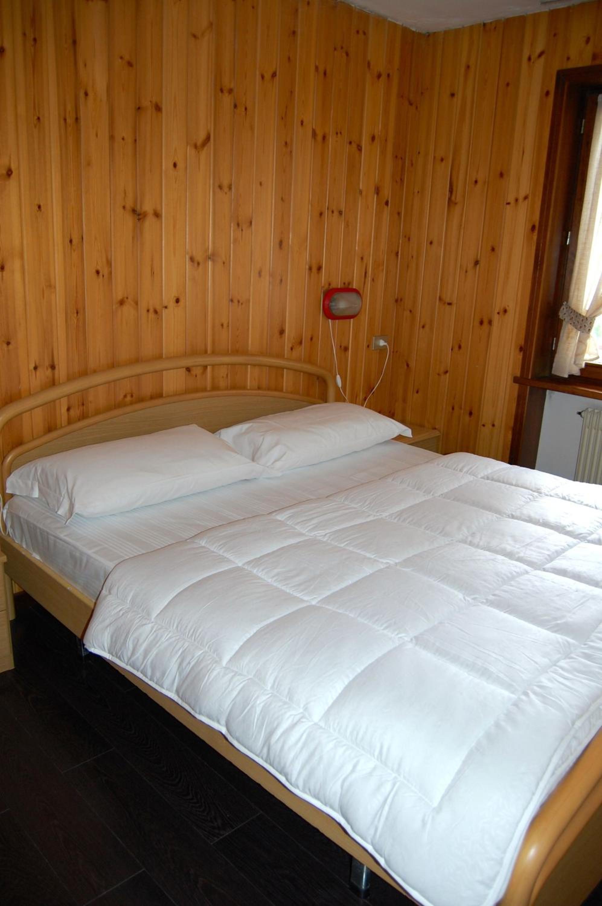 Two-Bedroom Apartment (6 Adults) - Photo 29