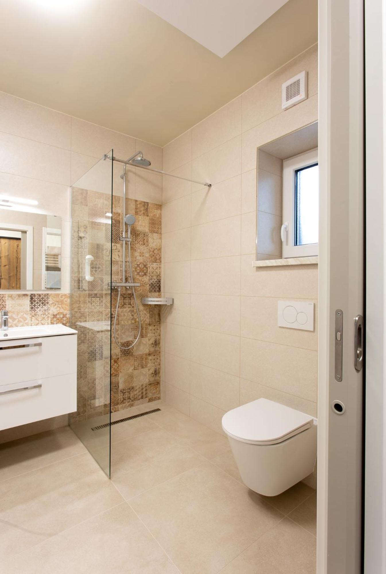 Double or Twin Room photo 3