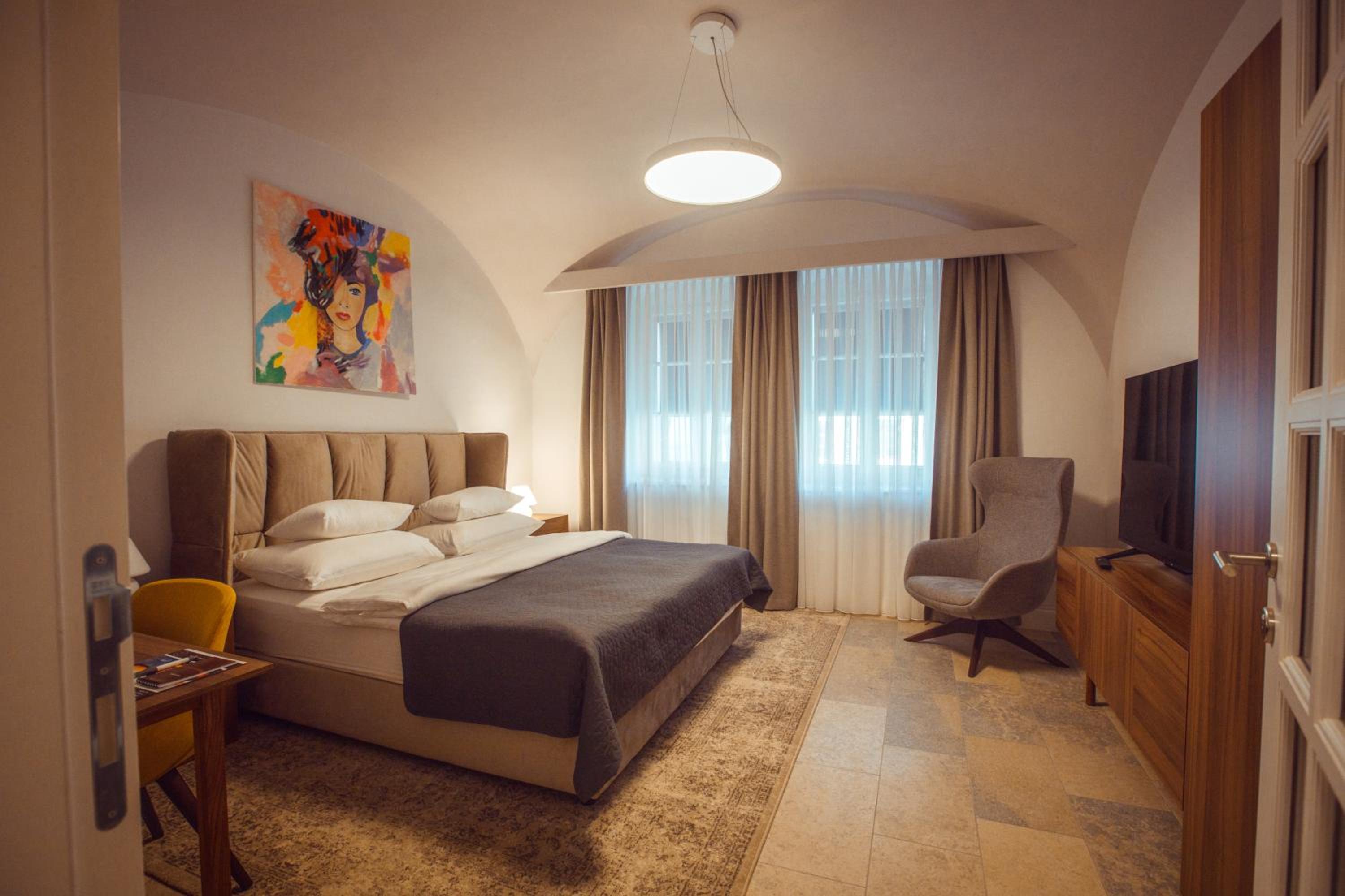 Two-Bedroom Apartment - Photo 1