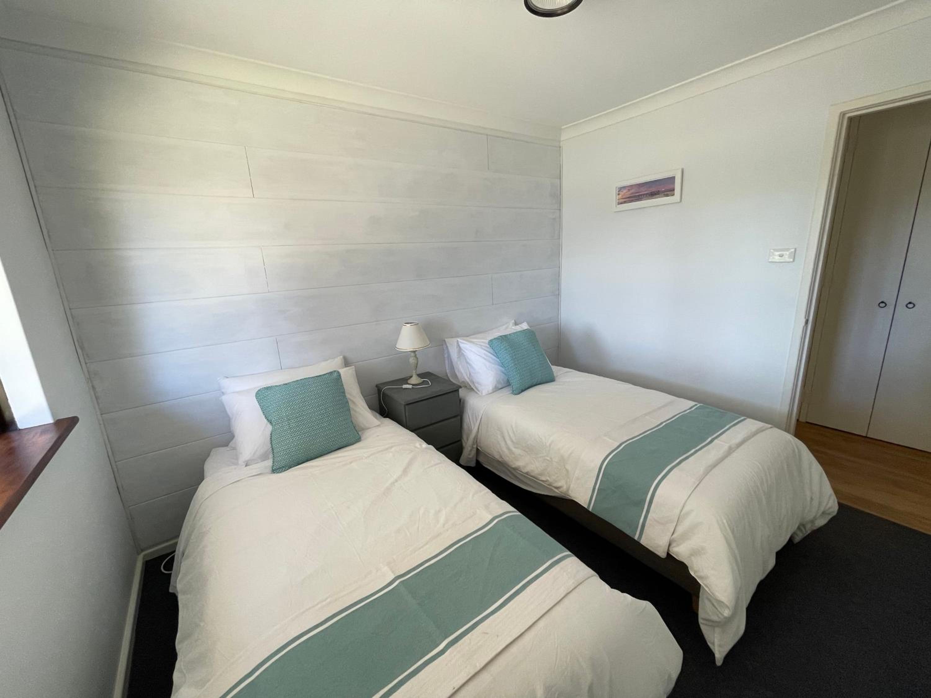 Four-Bedroom House photo 2