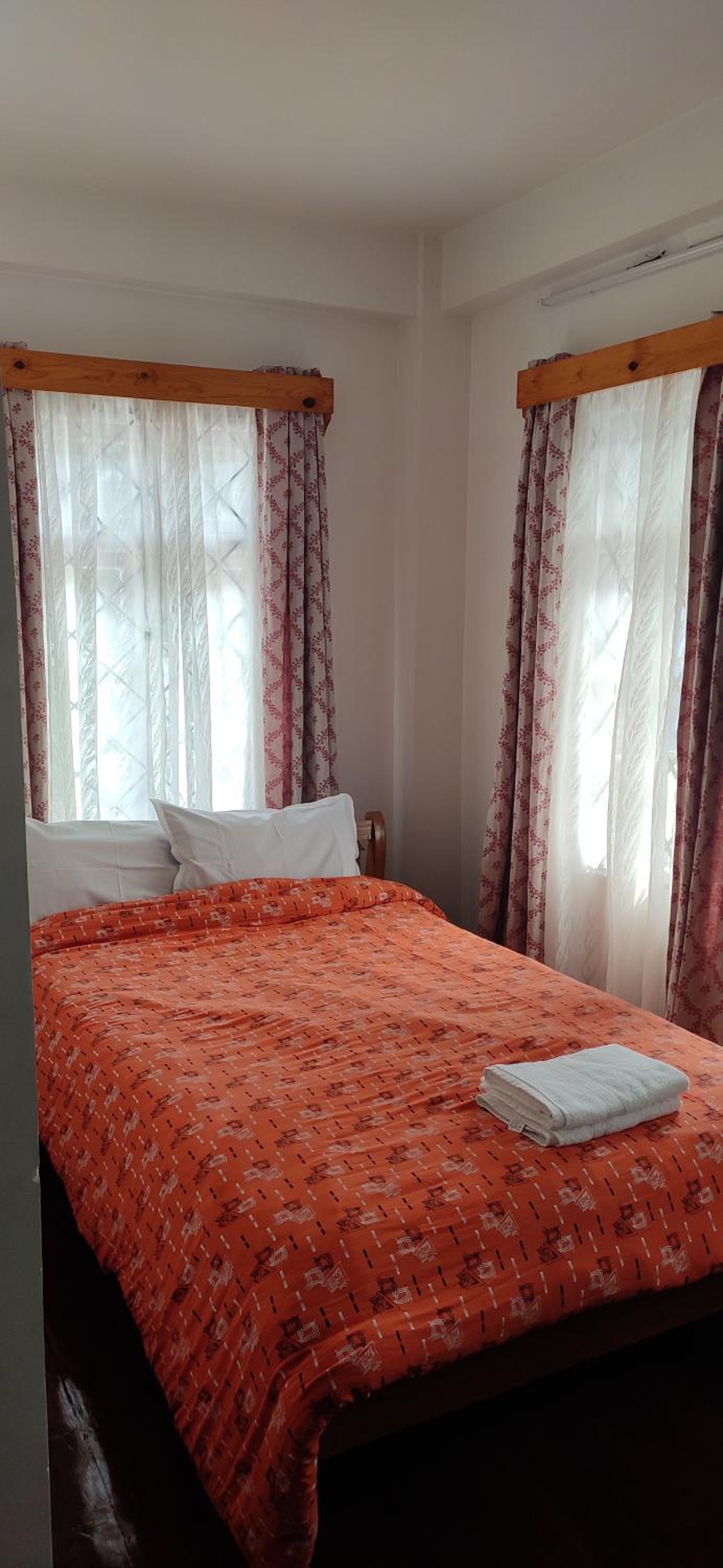 Double Room - Photo 2