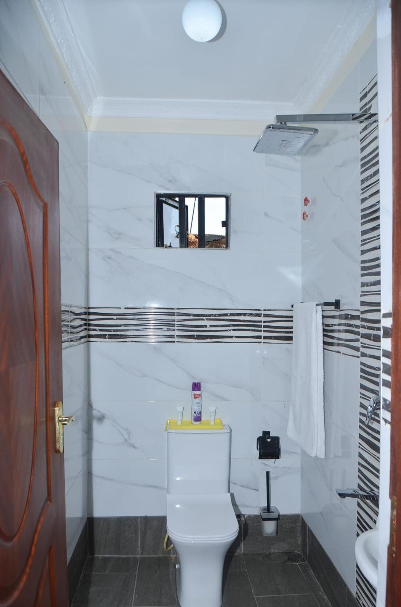 Two-Bedroom Apartment - Photo 8