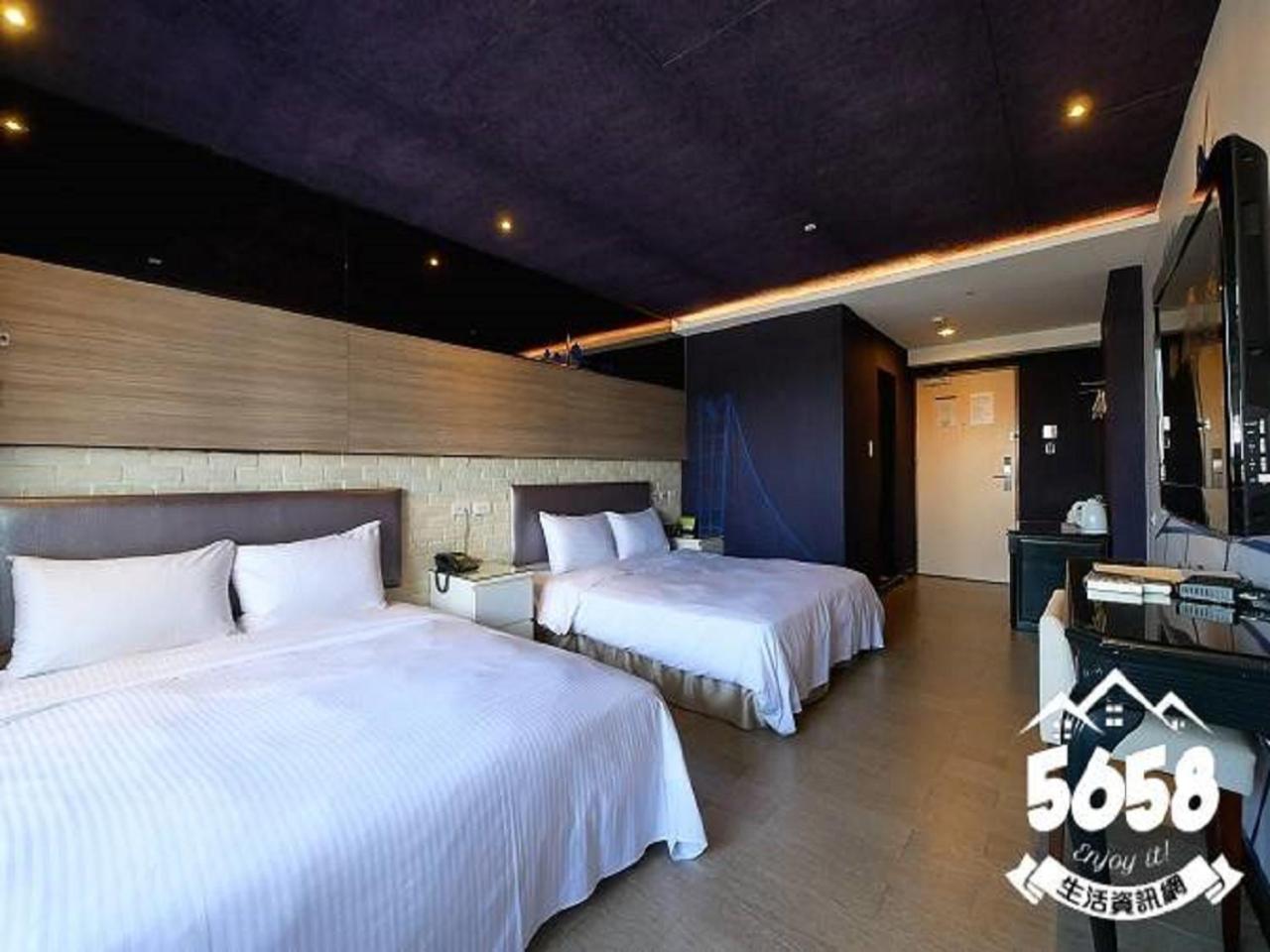 Quadruple Room with Balcony photo 2