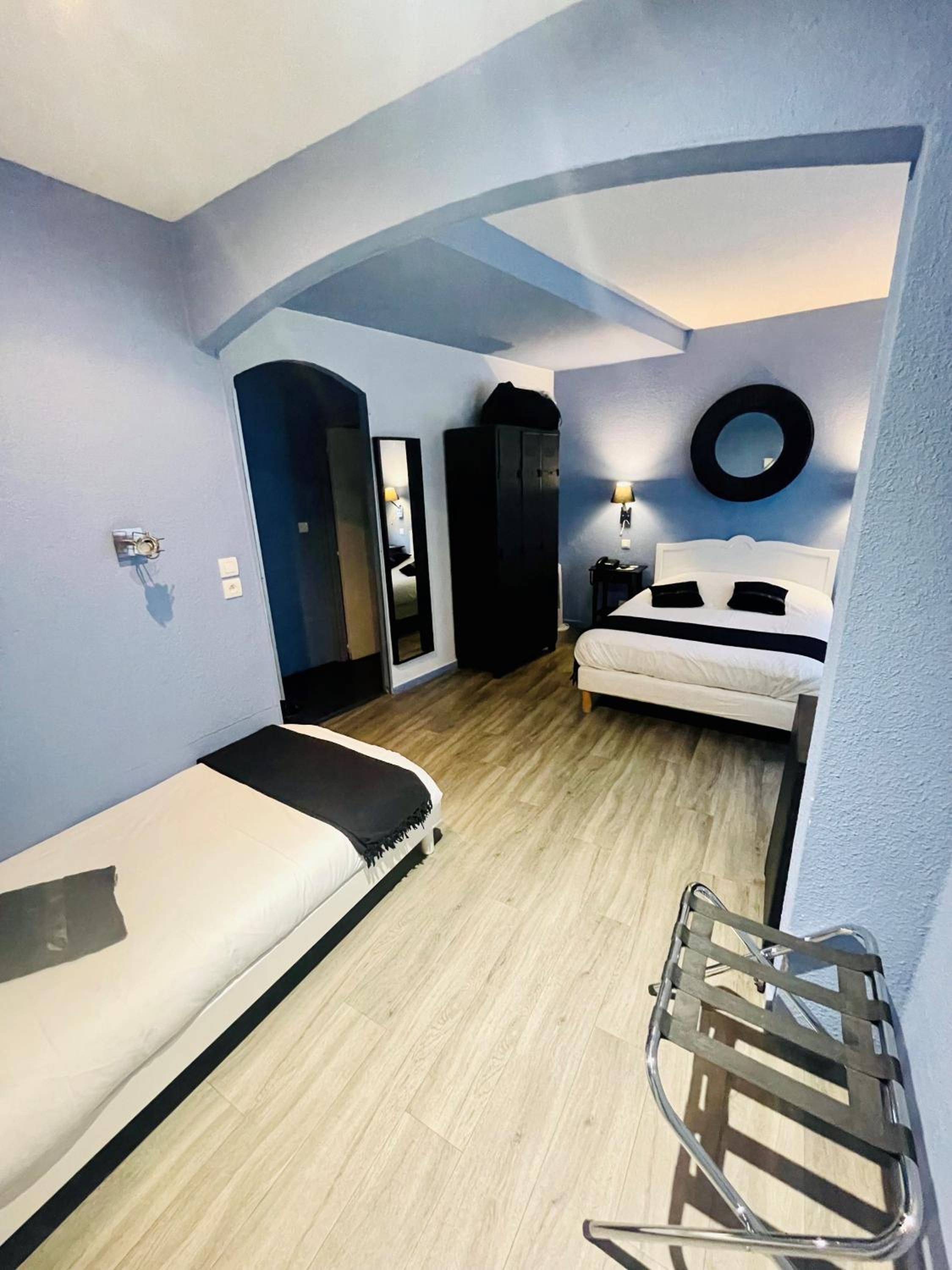 Triple Room - Photo 8