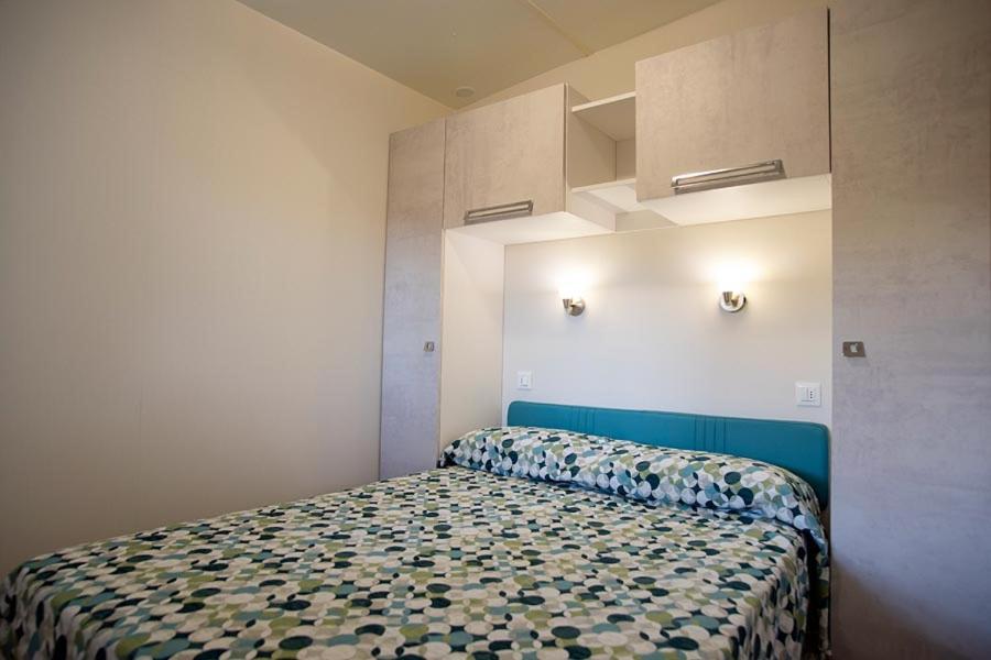 Mobile Home Living - Photo 10