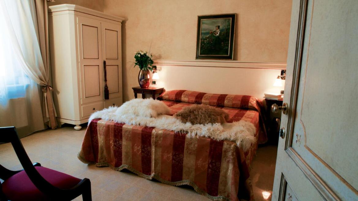 Deluxe Double or Twin Room photo 1