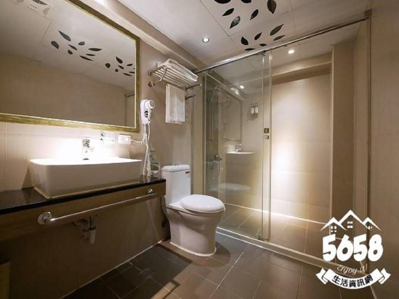 Deluxe Quadruple Room photo 3
