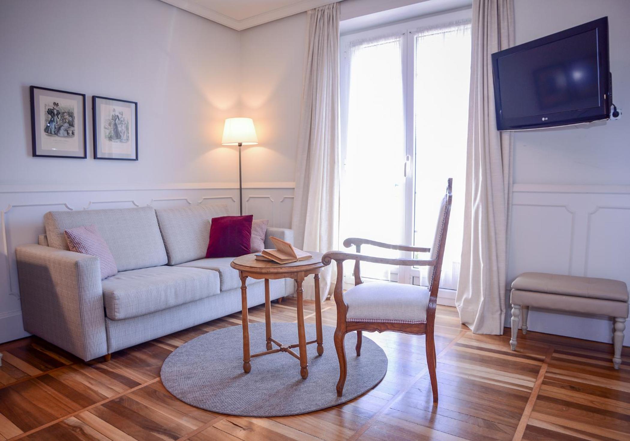 Comfort Triple Room - Photo 12