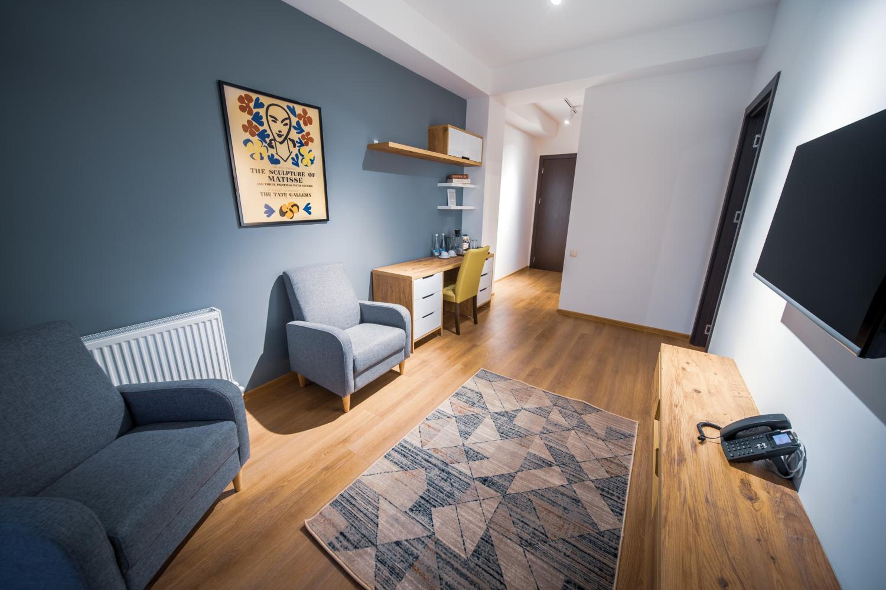 Superior Suite - Photo 2