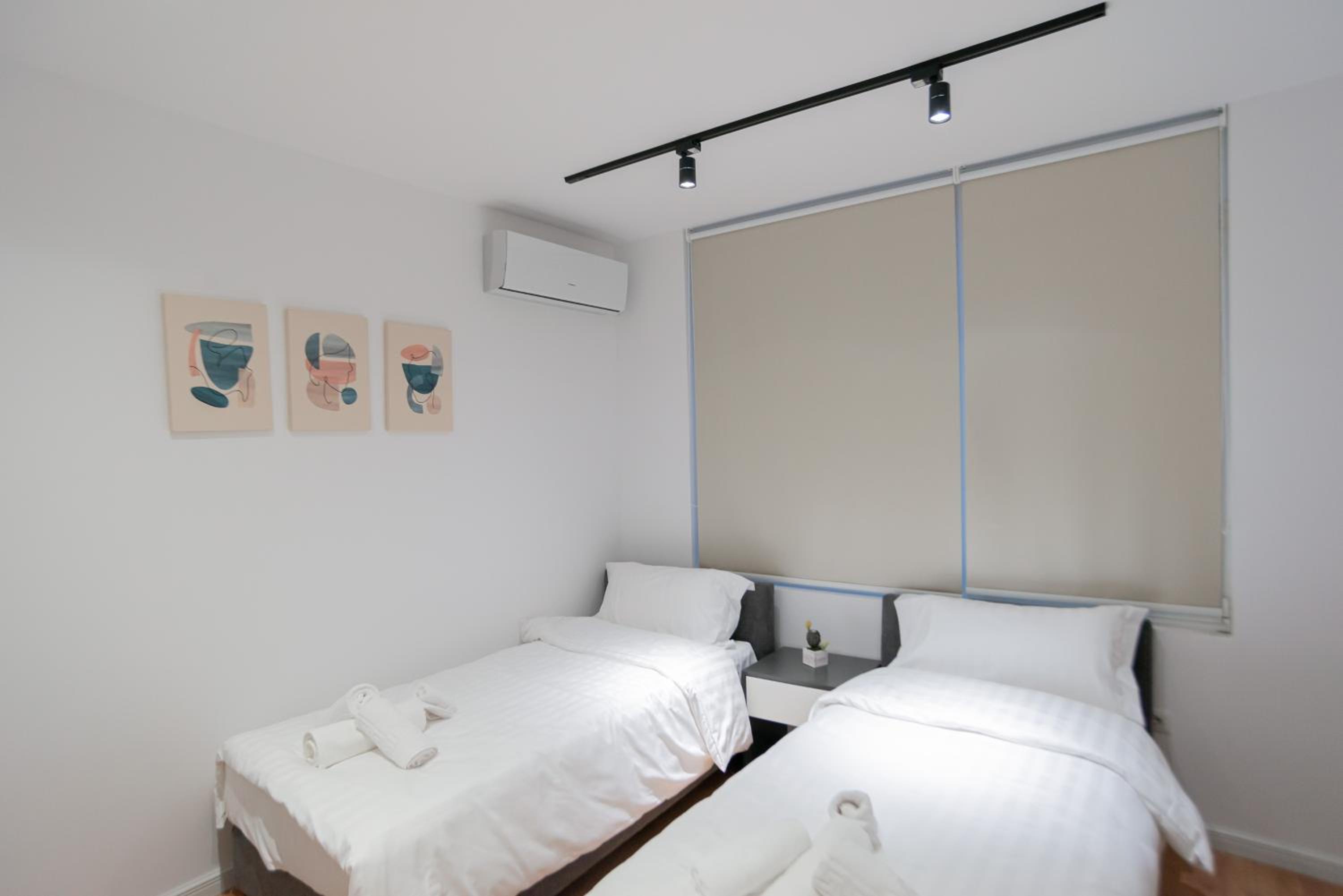 One-Bedroom Apartment photo 3