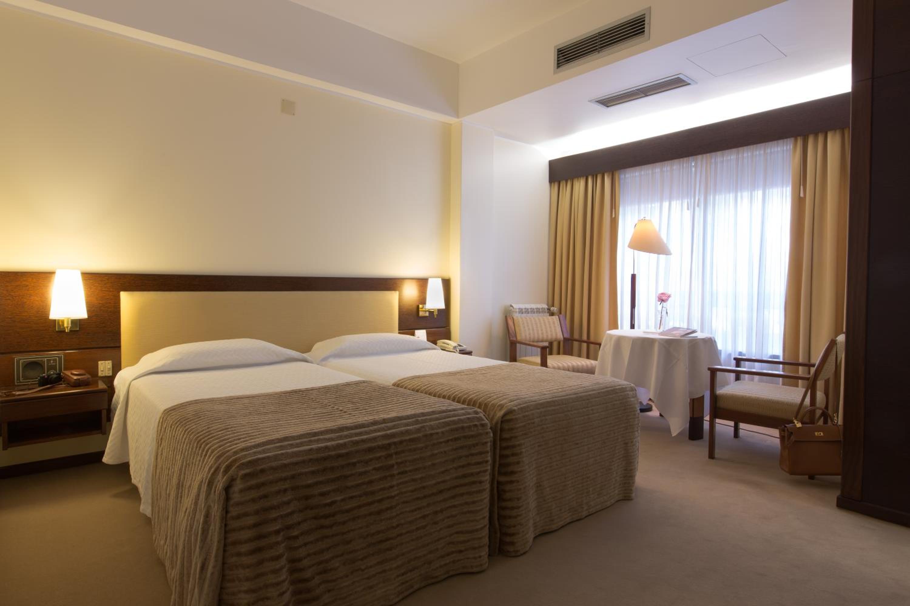 Double or Twin Room - Photo 1