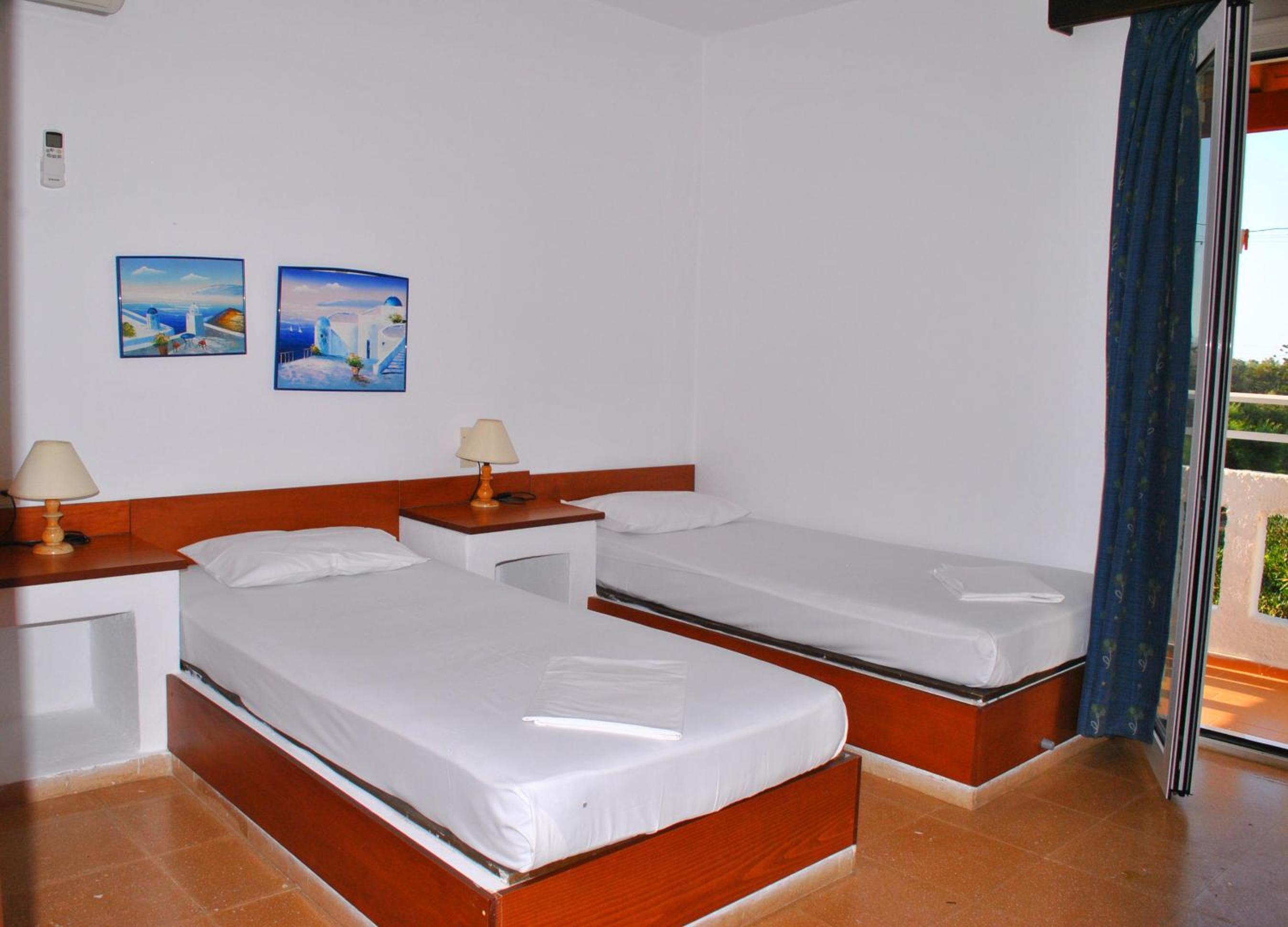 Economy Quadruple Room photo 1