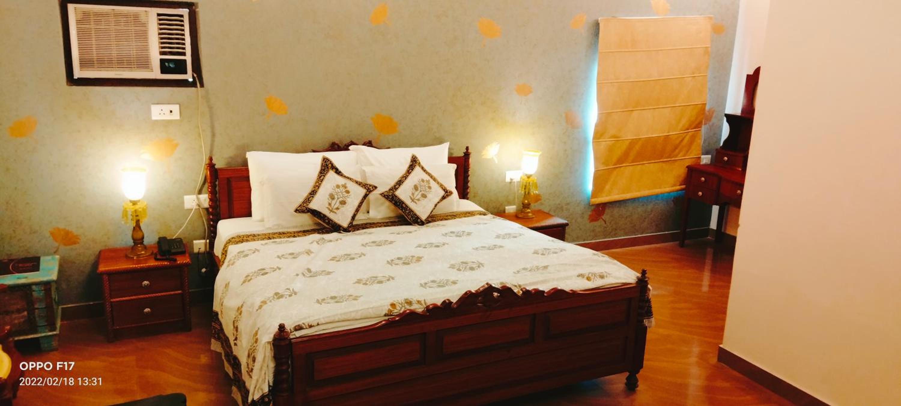 Deluxe Suite - Photo 3