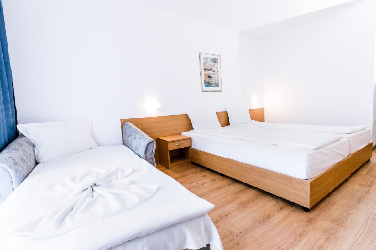 Classic Quadruple Room photo 1