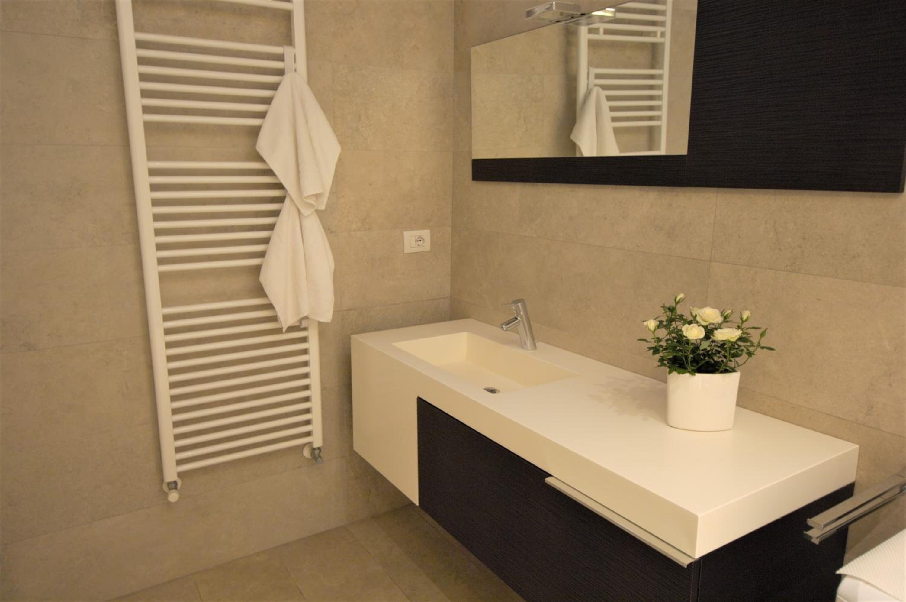 Studio Apartment photo 2