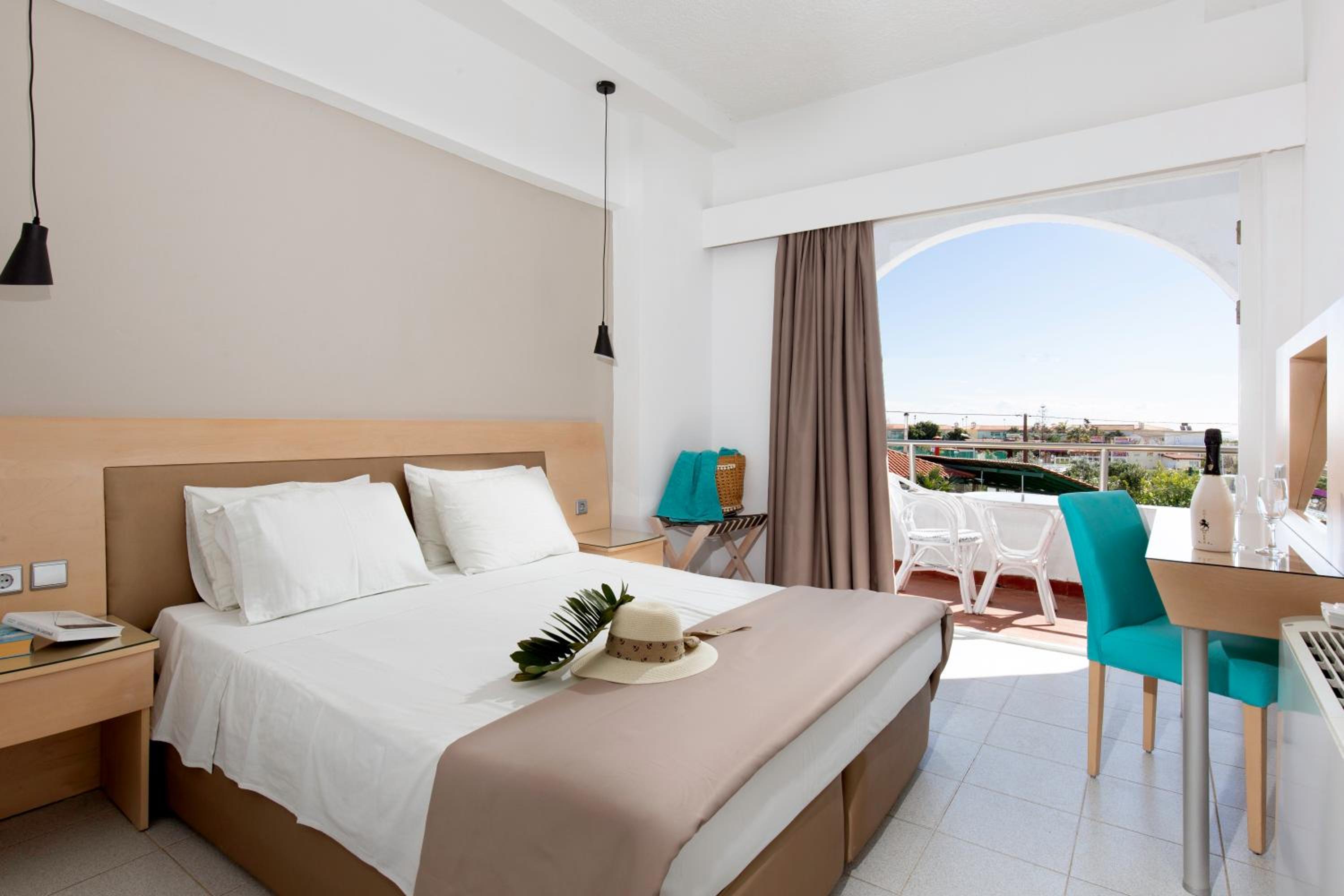 Double or Twin Room - Photo 1