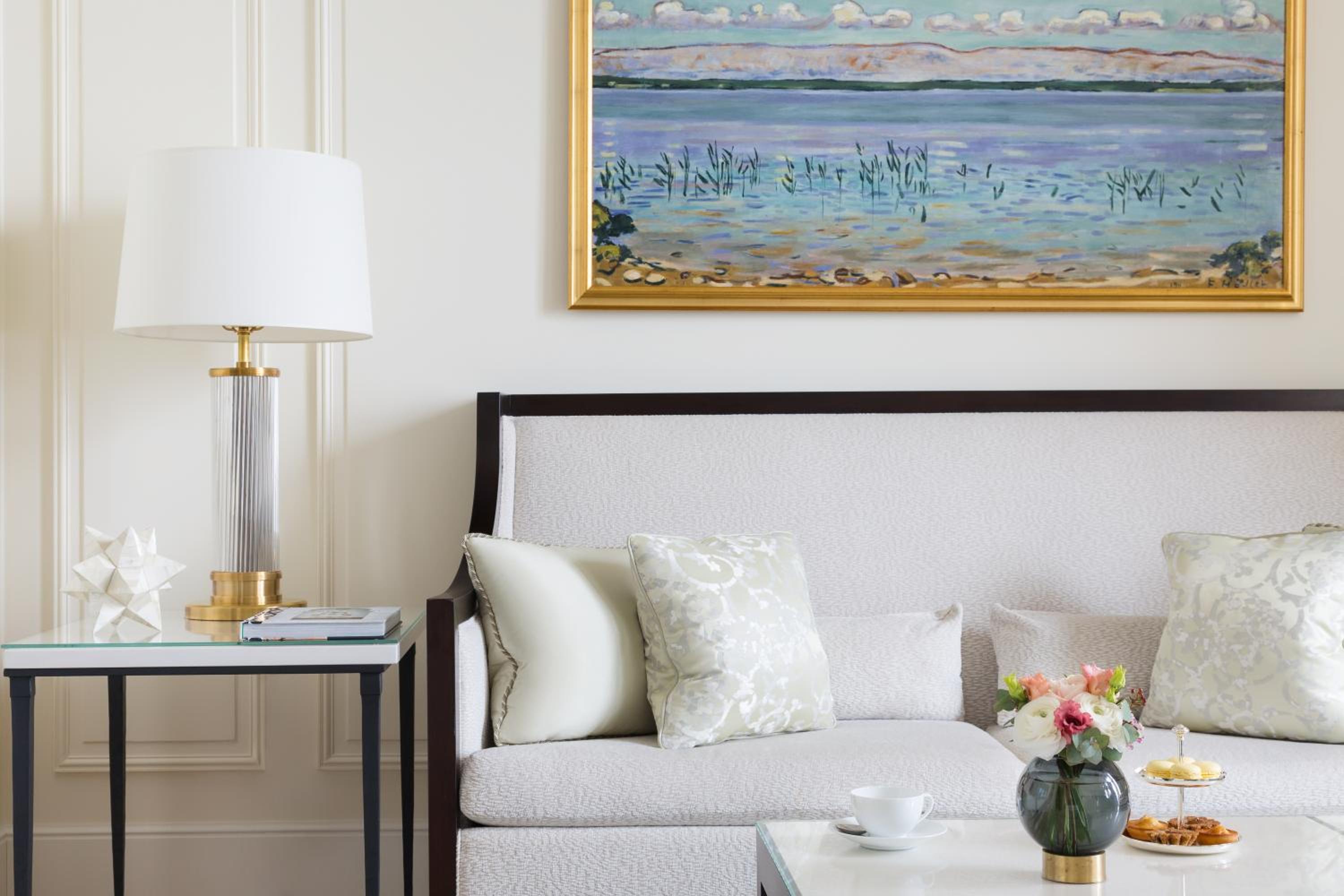 Suite Collection