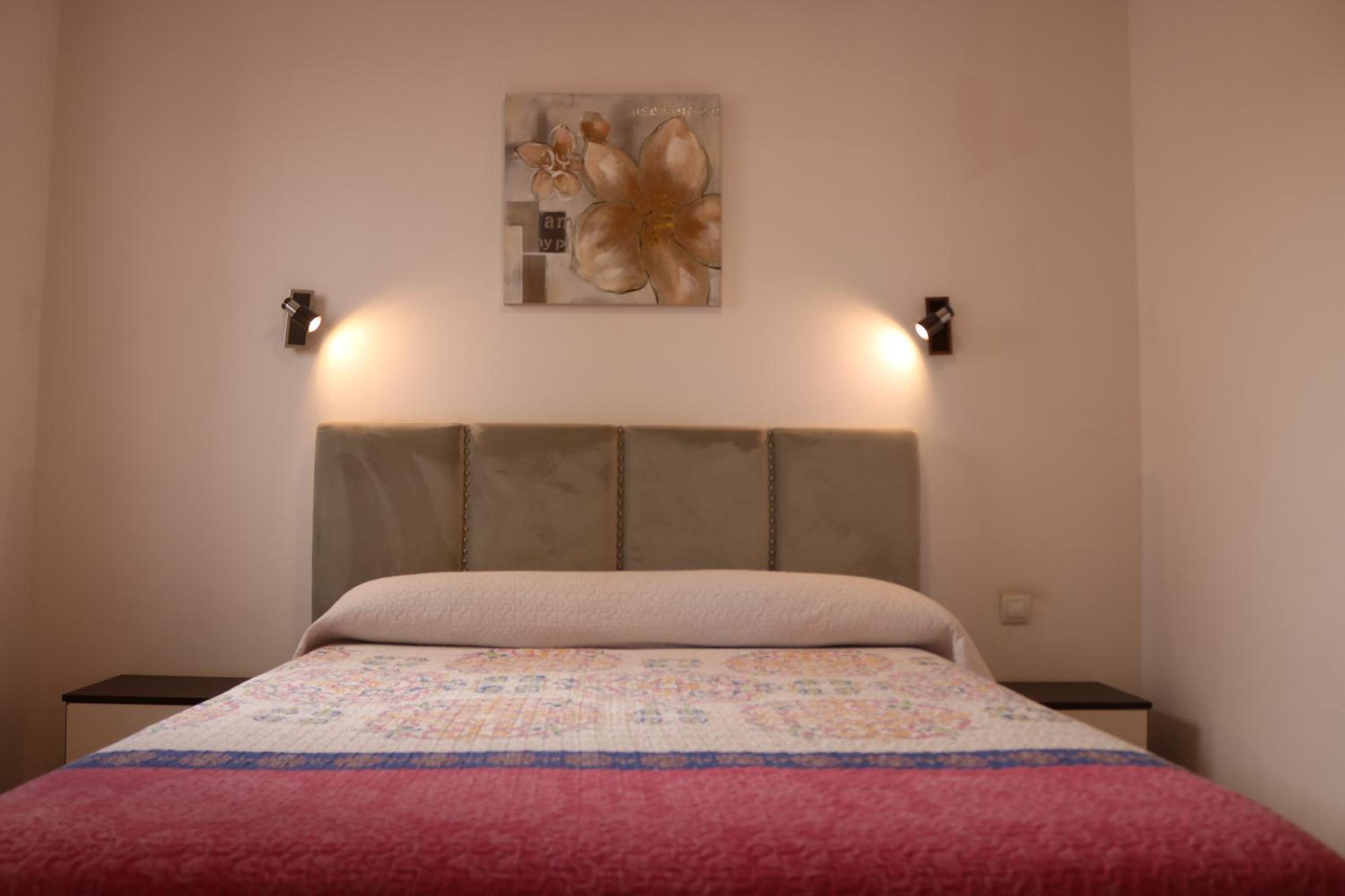One-Bedroom Apartment - Photo 6
