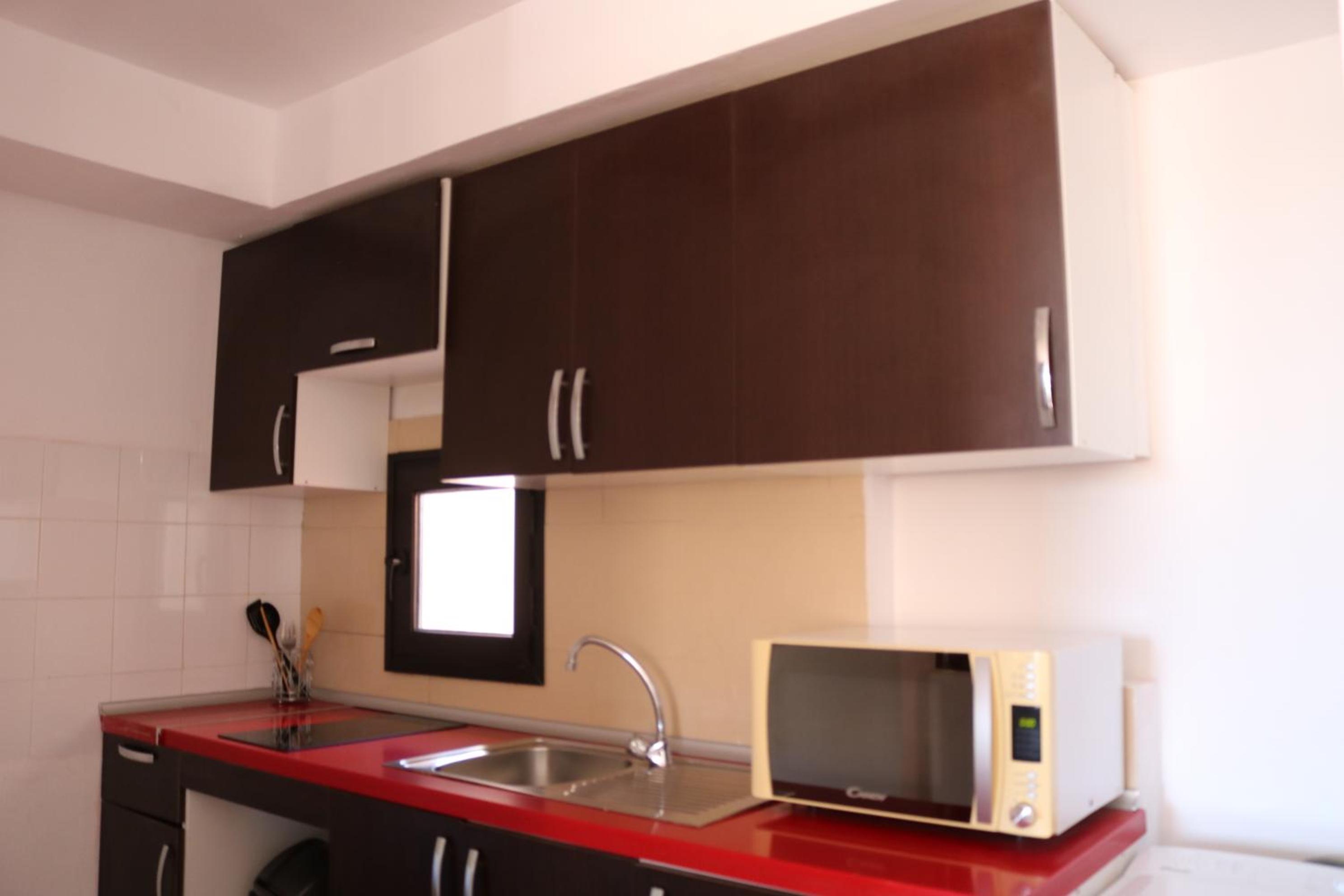 One-Bedroom Apartment - Photo 8