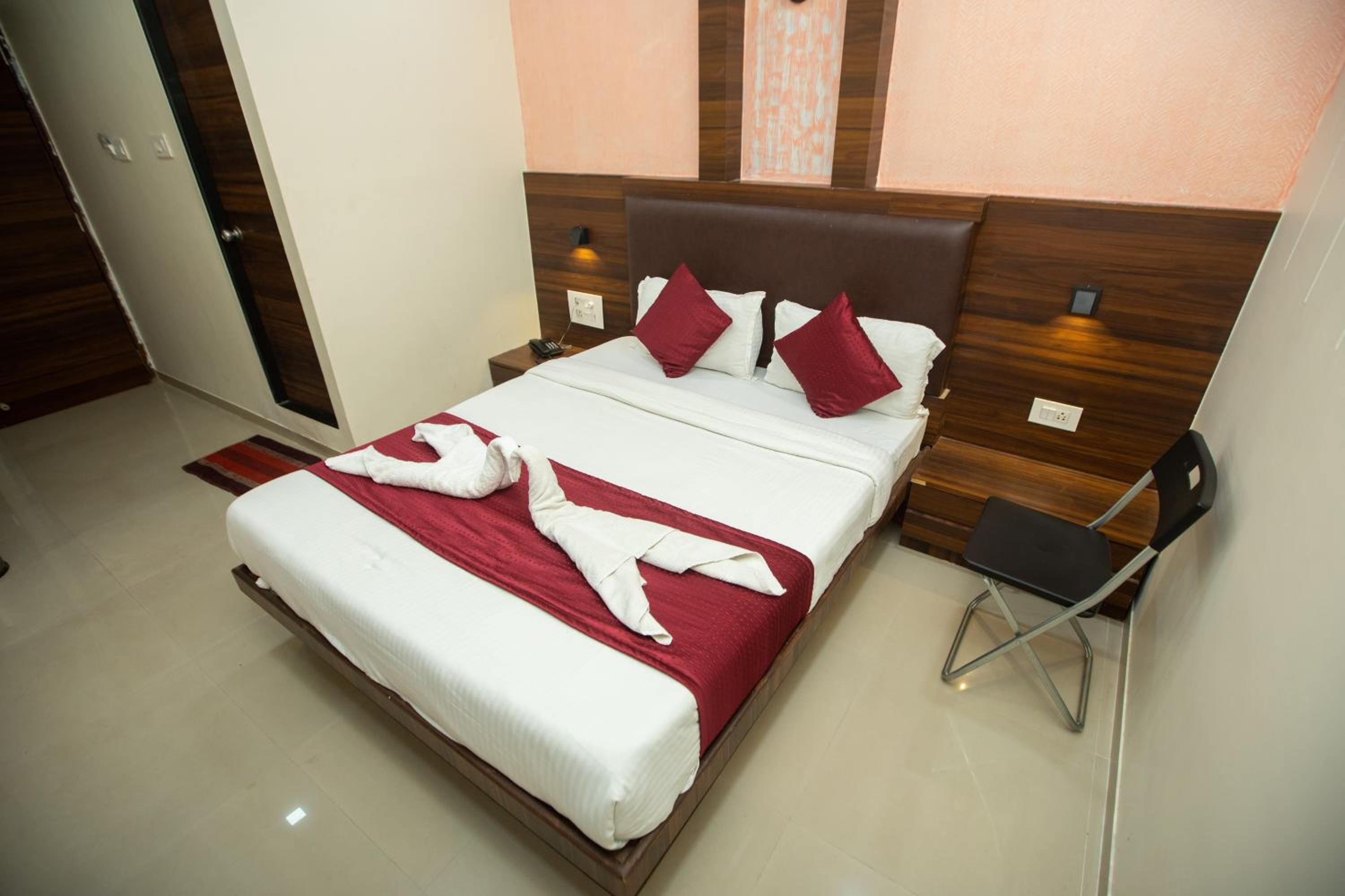 Executive Room - Photo 9