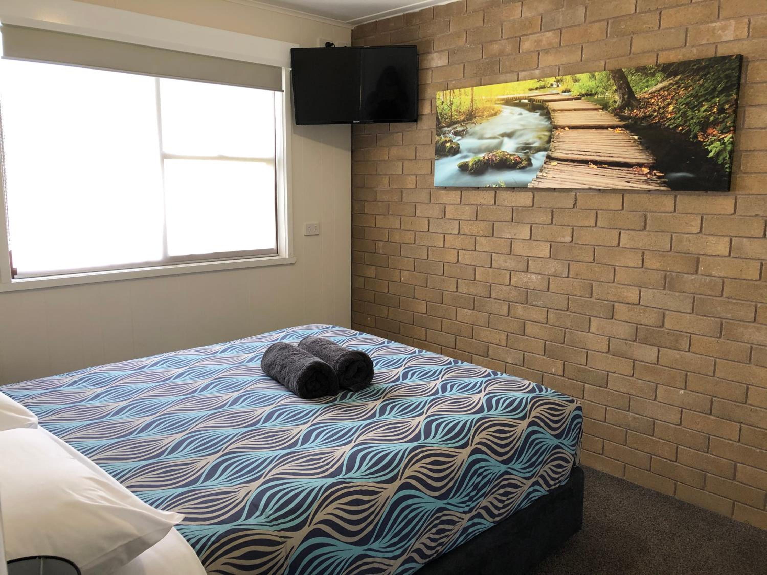 Queen Room photo 1
