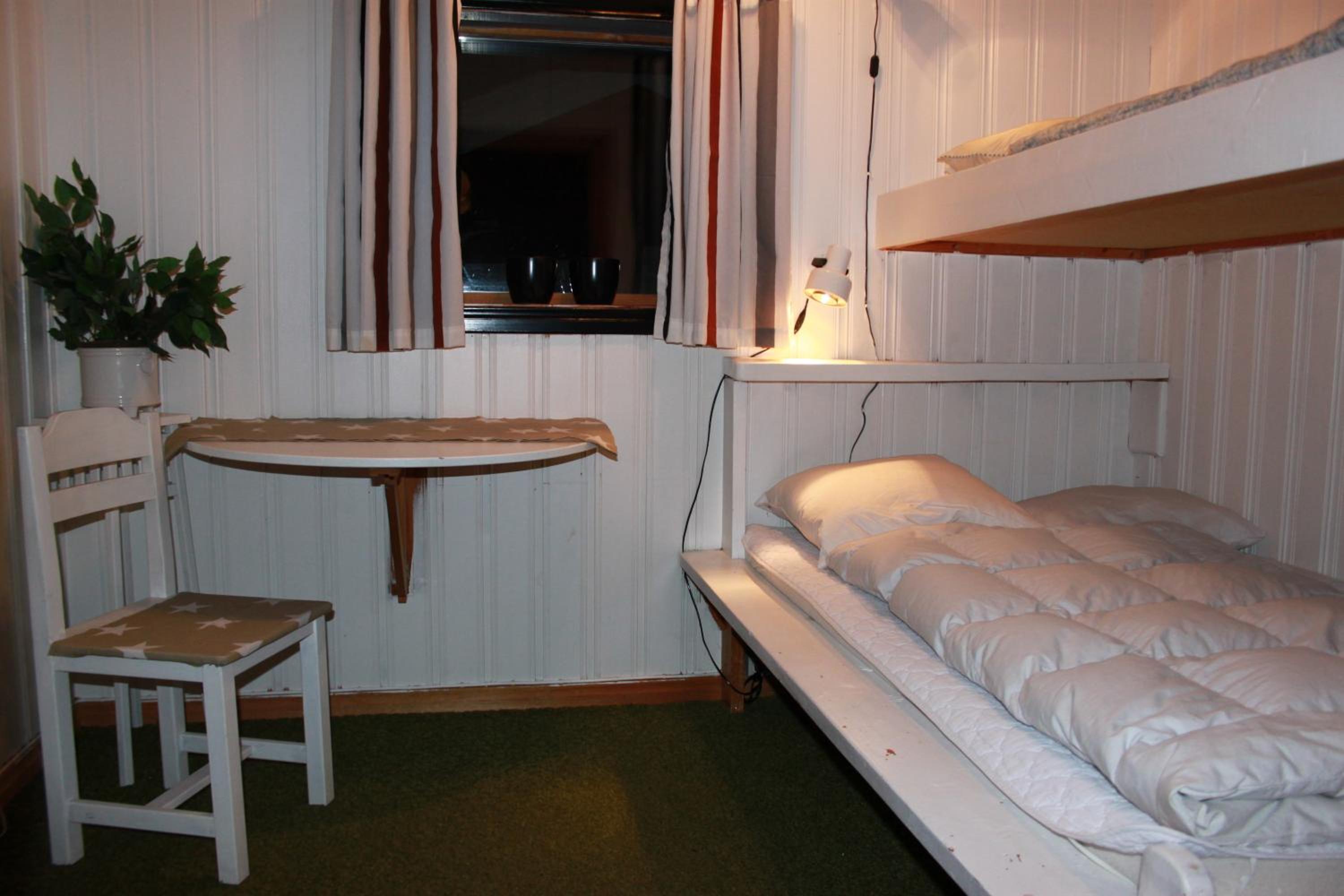 Two-Bedroom Cottage - Photo 18