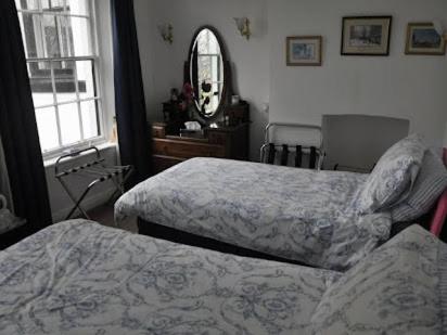 Deluxe Double Or Twin Room photo 1