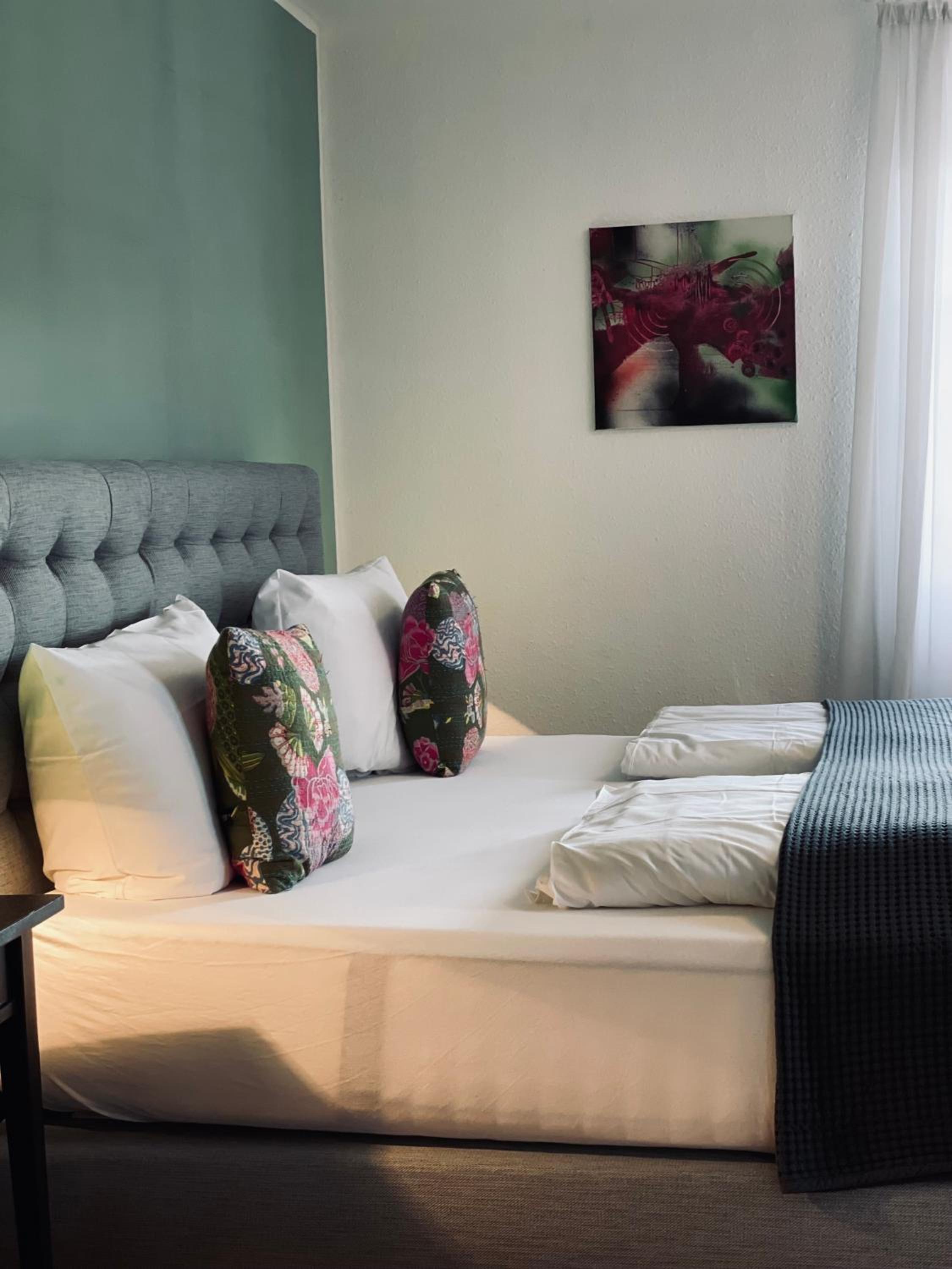 Large Double Room - Photo 28