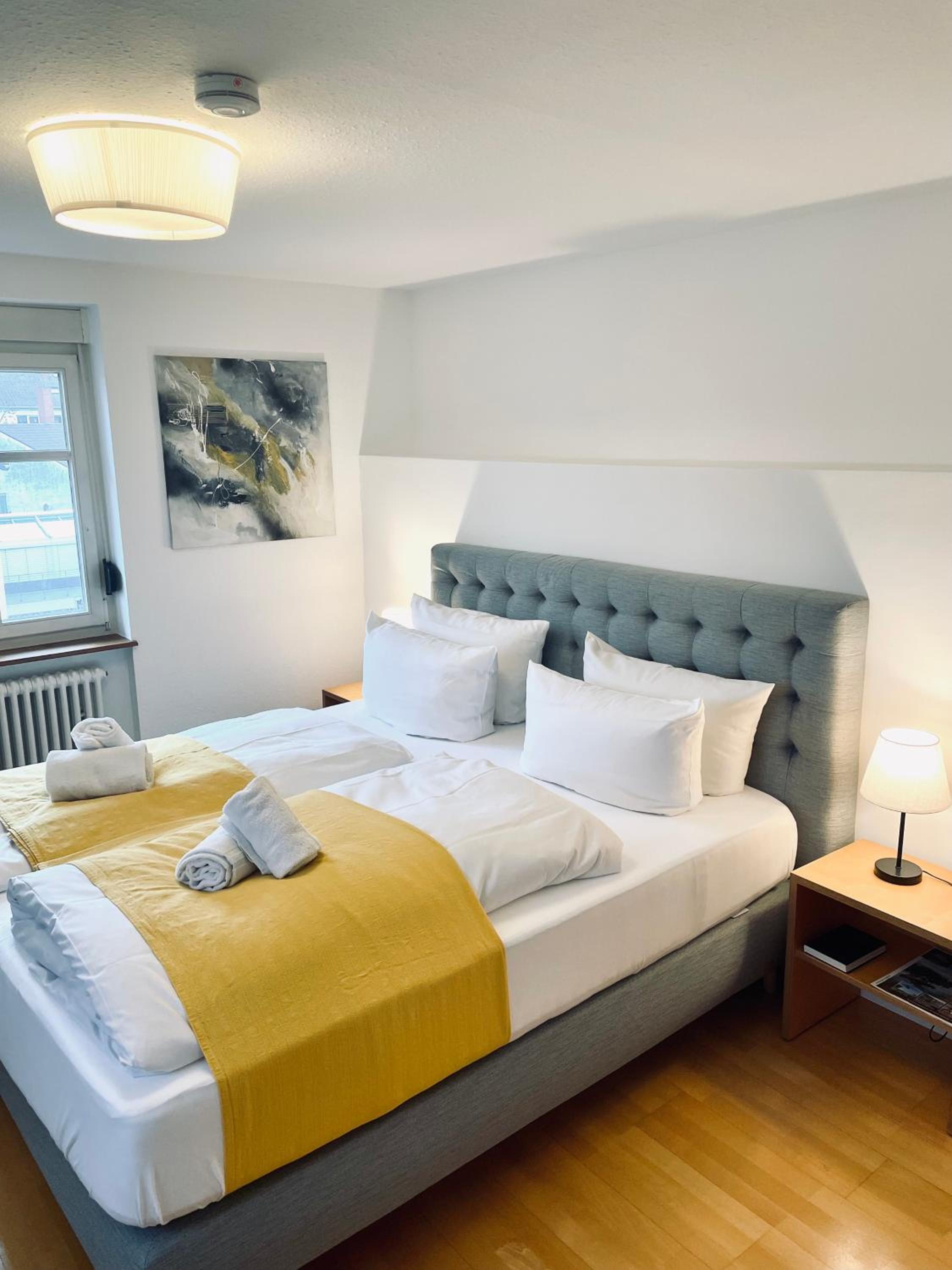 Large Double Room - Photo 31