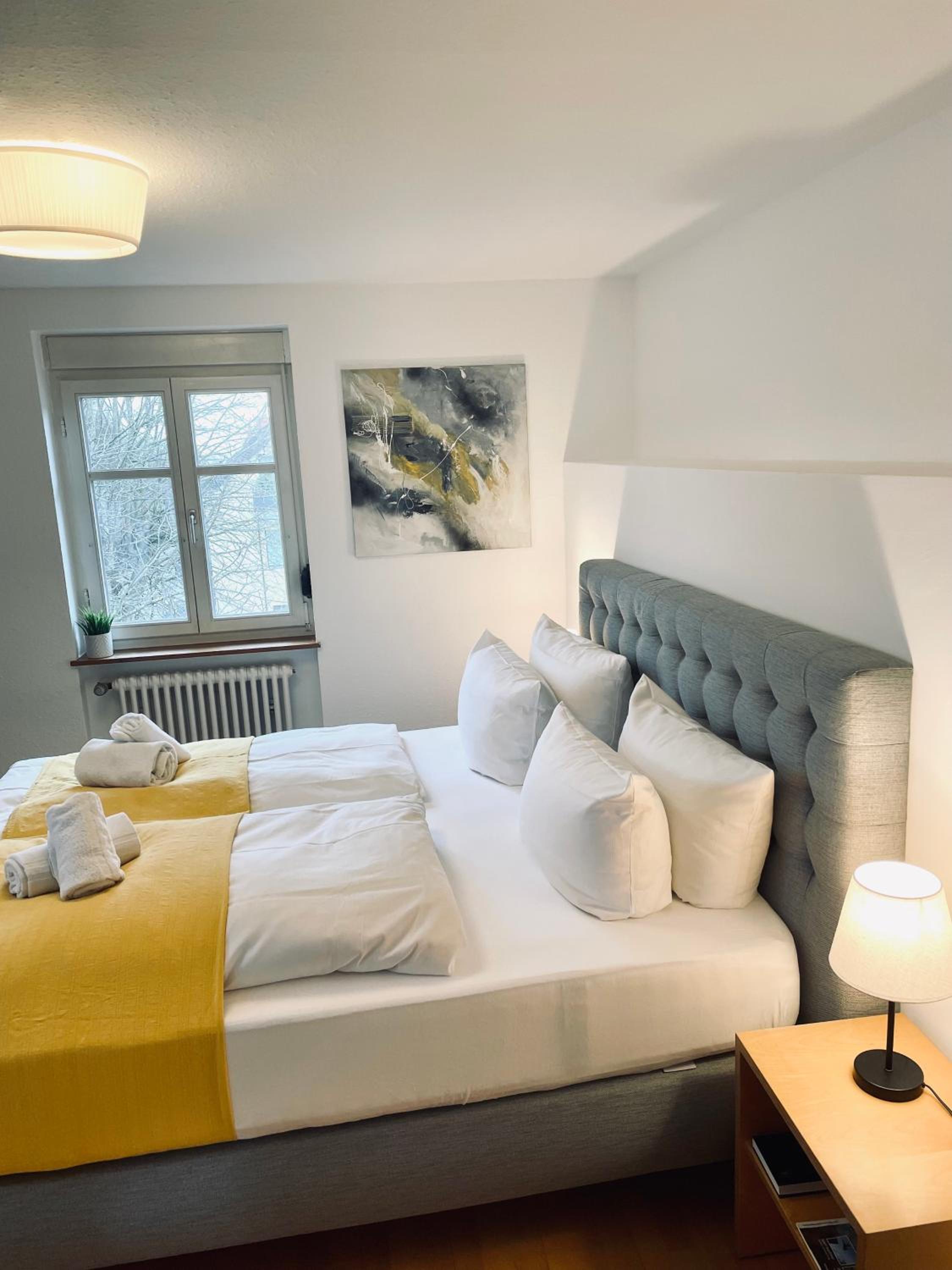 Large Double Room - Photo 32