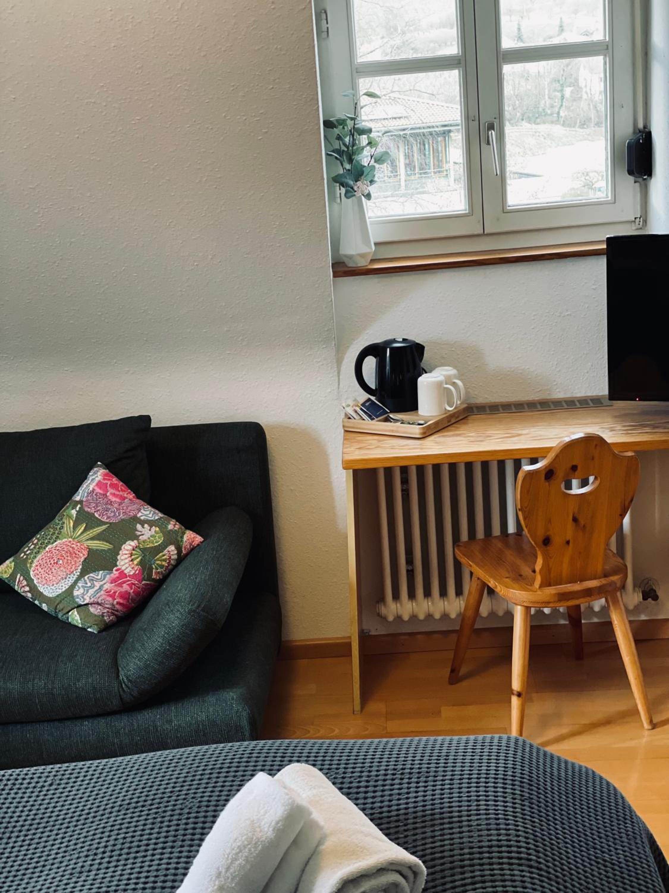 Large Double Room - Photo 18