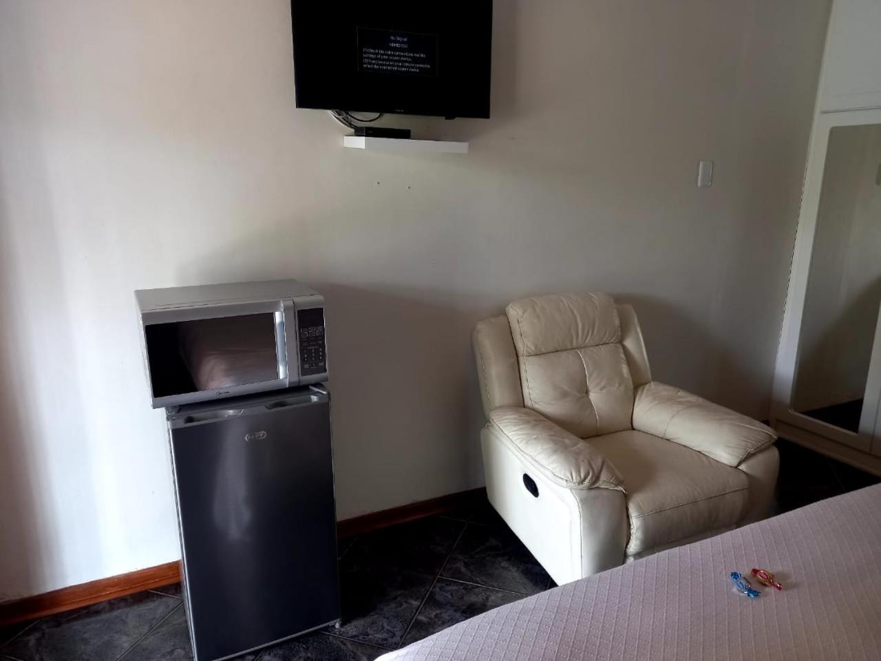  Double Room - Photo 2
