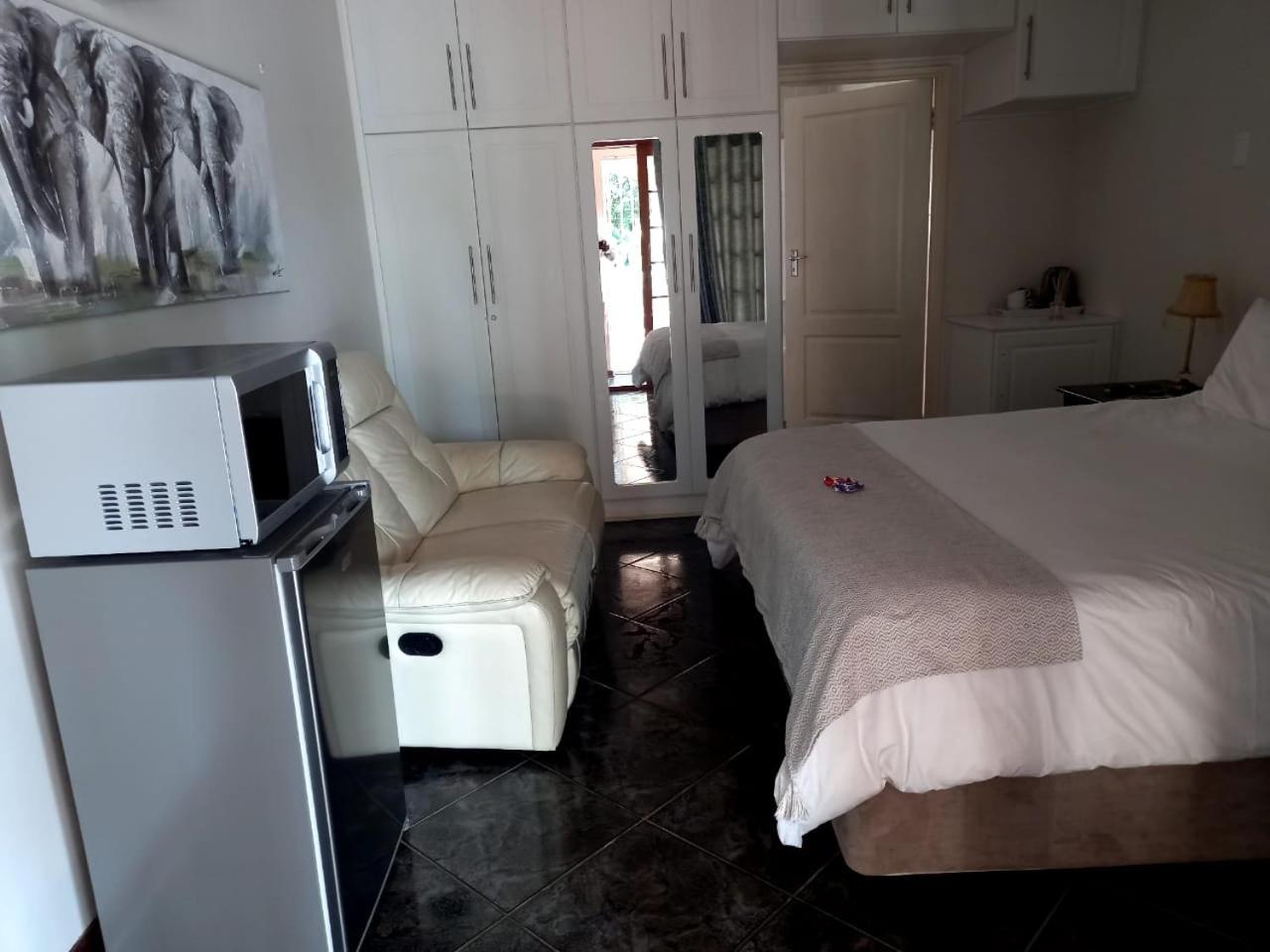  Double Room - Photo 3