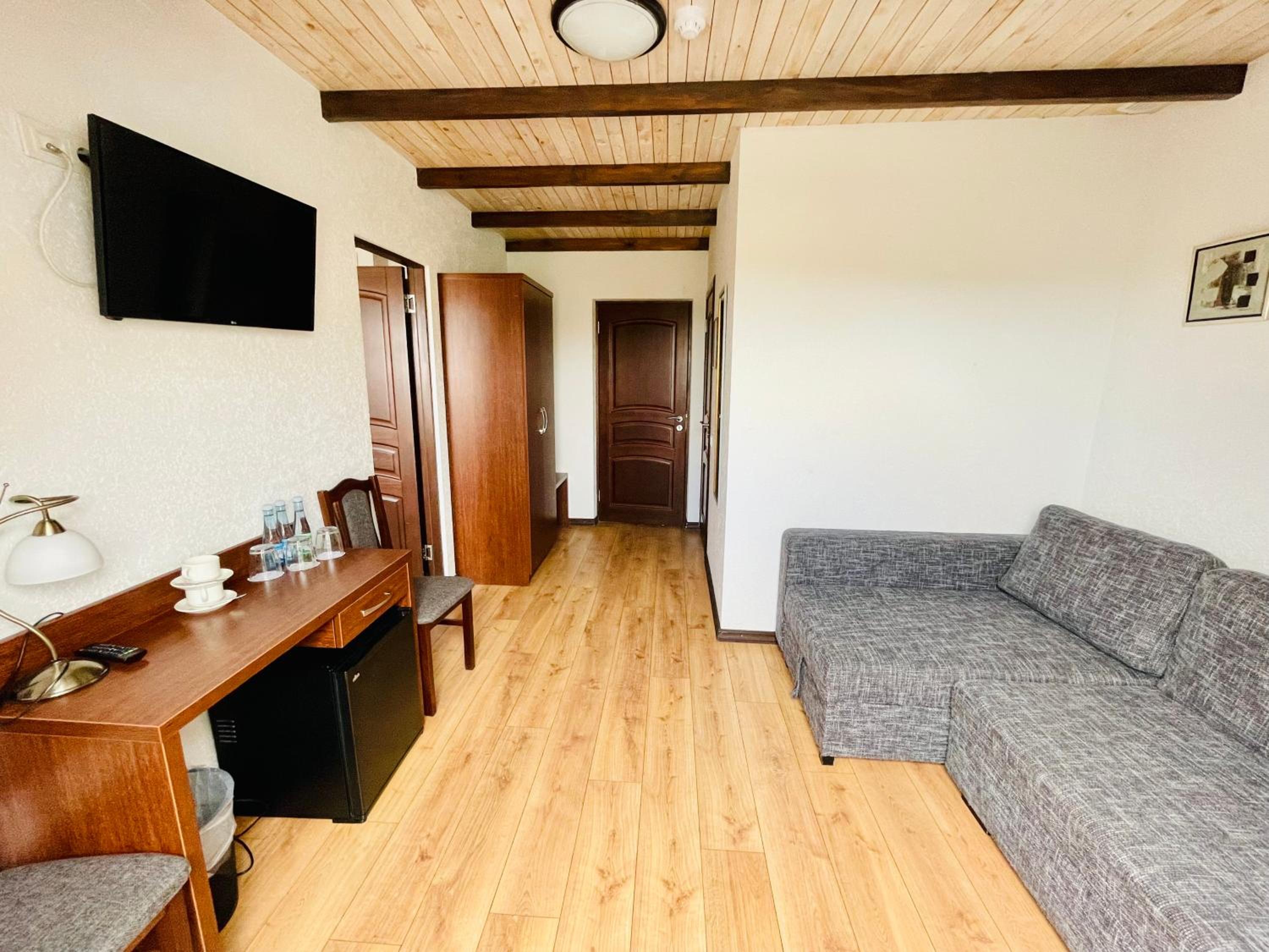 Family Room photo 2