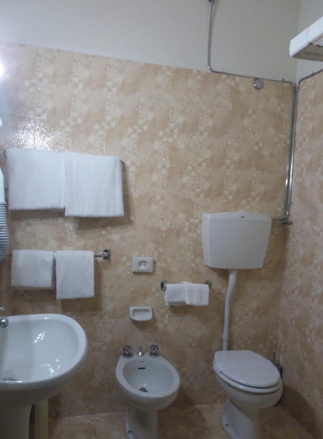 Economy Double Room photo 3