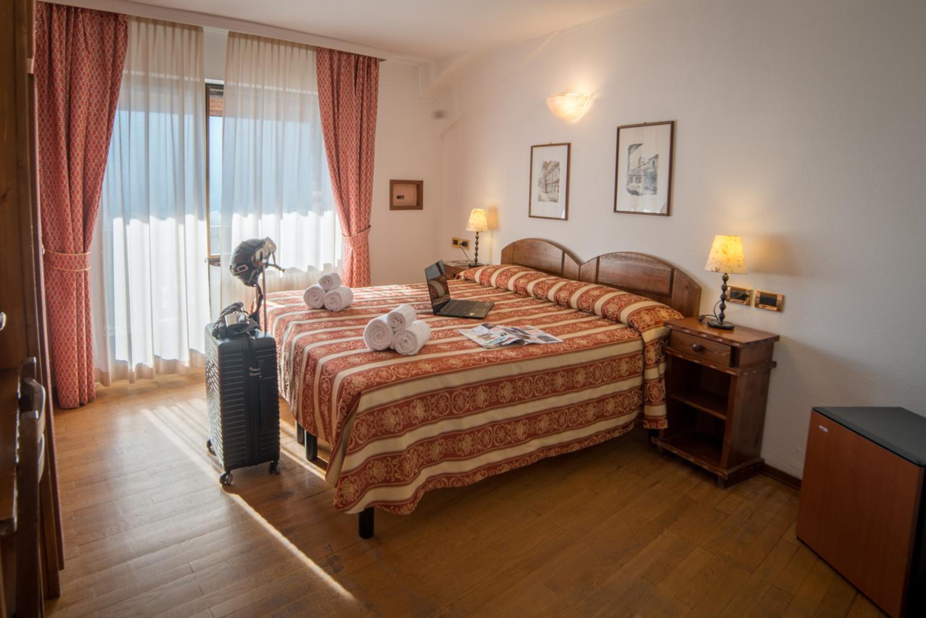 Double or Twin Room - Photo 3
