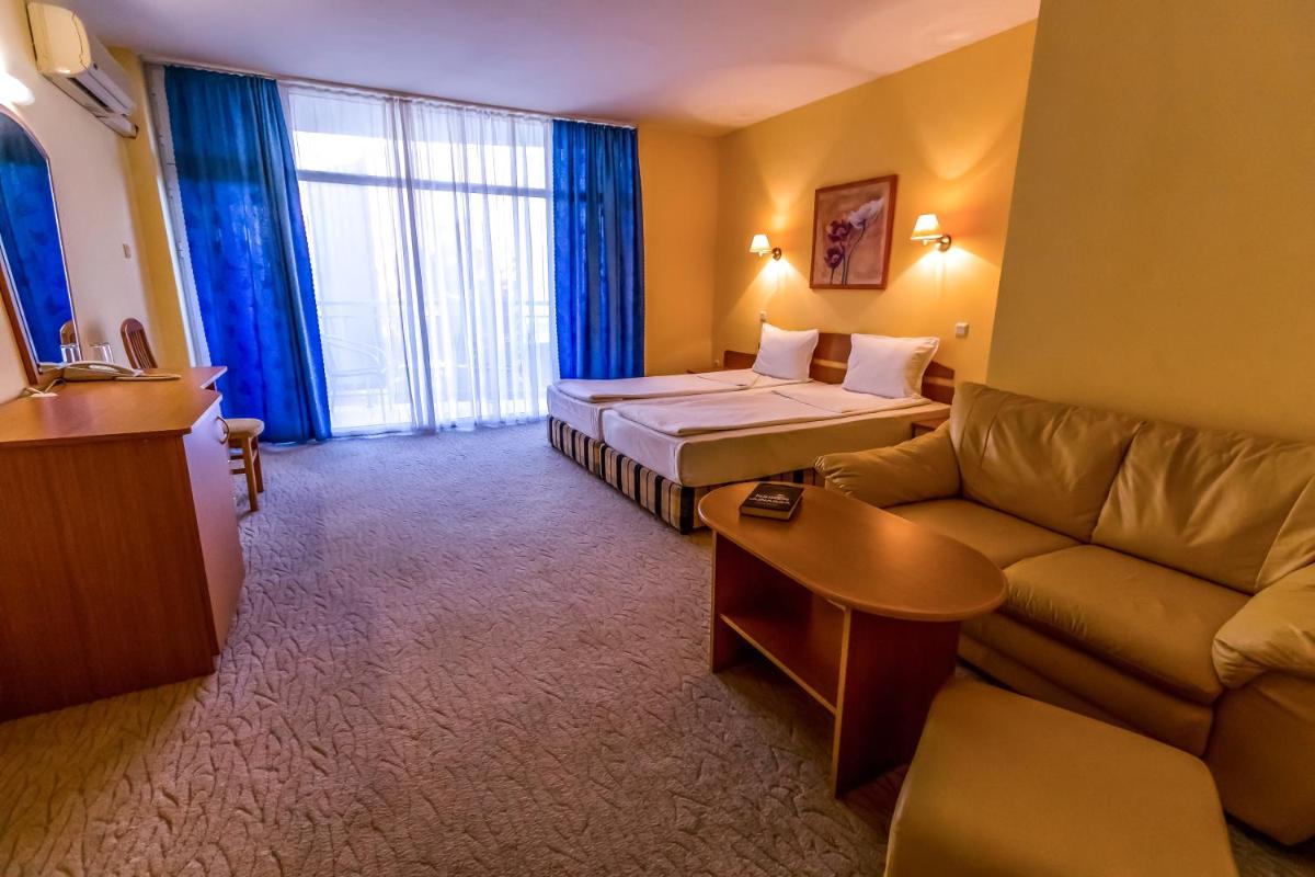 Large Double Room photo 1