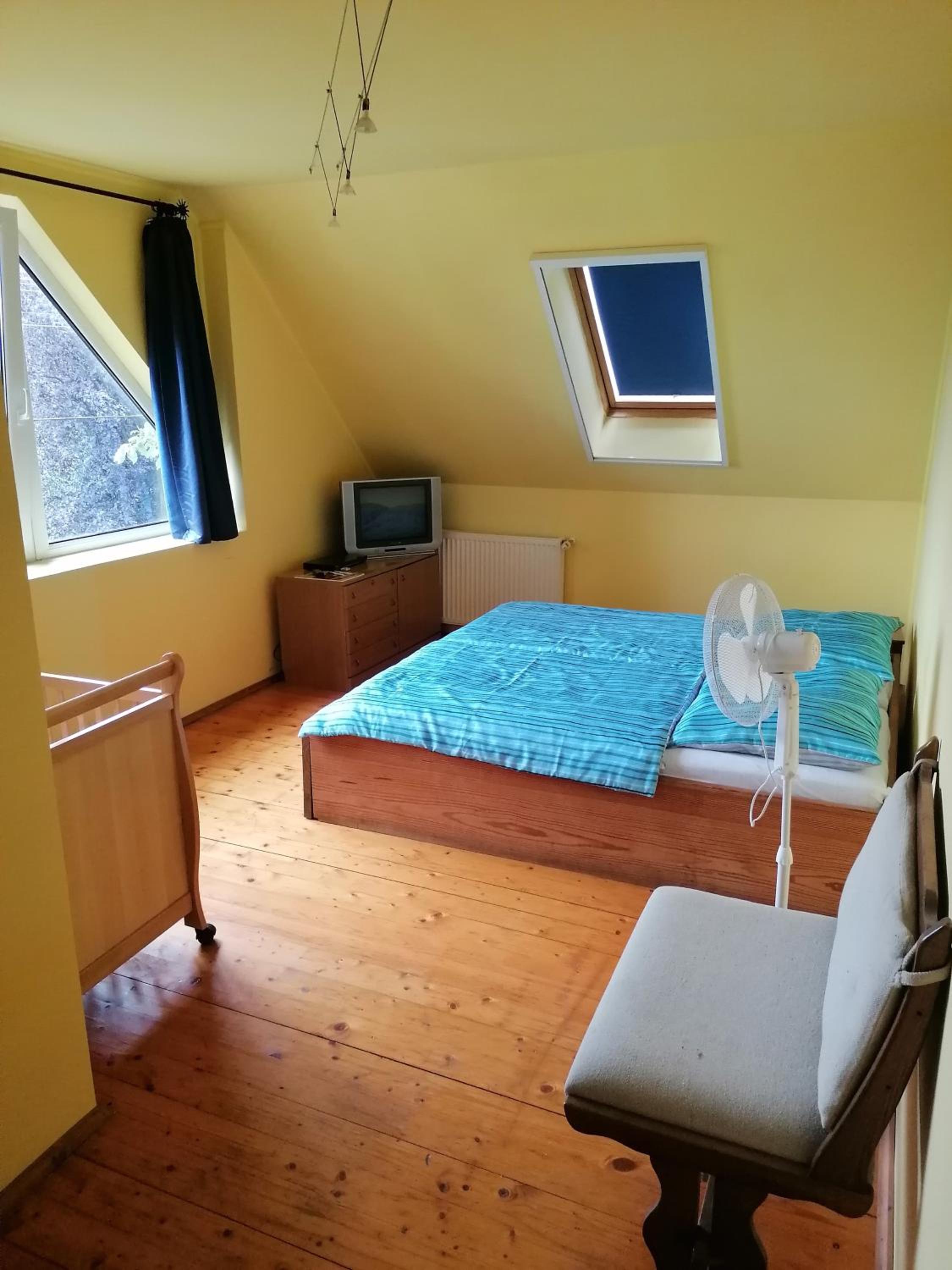 Deluxe Room (2 Adults + 1 Child) photo 2