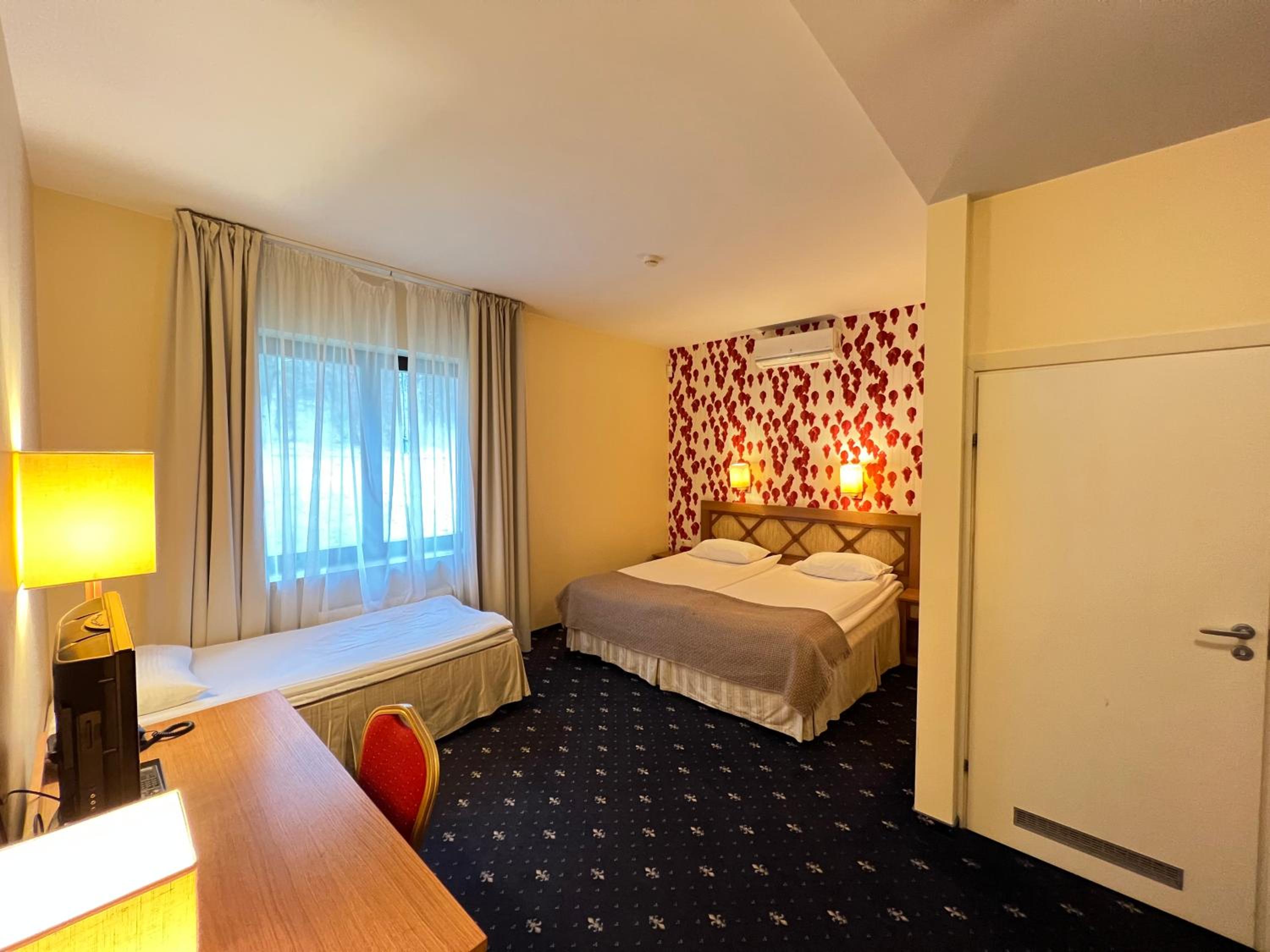 Triple Room - Photo 2