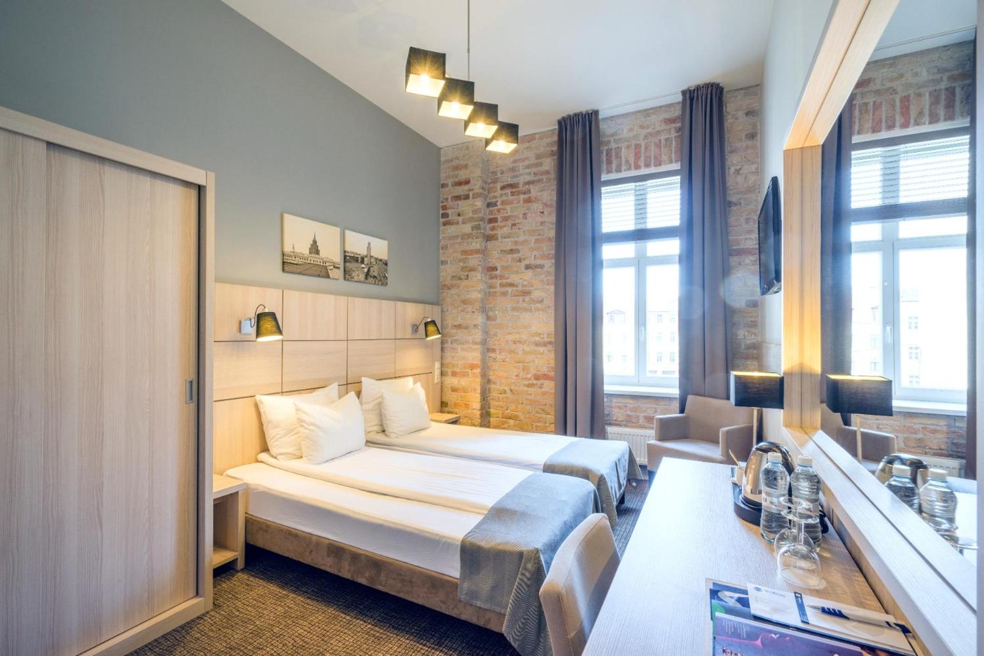 Small Double or Twin Room photo 1