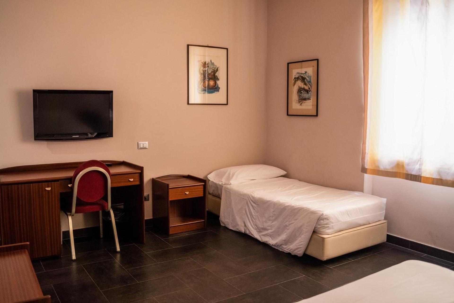 Quadruple Room - Photo 3