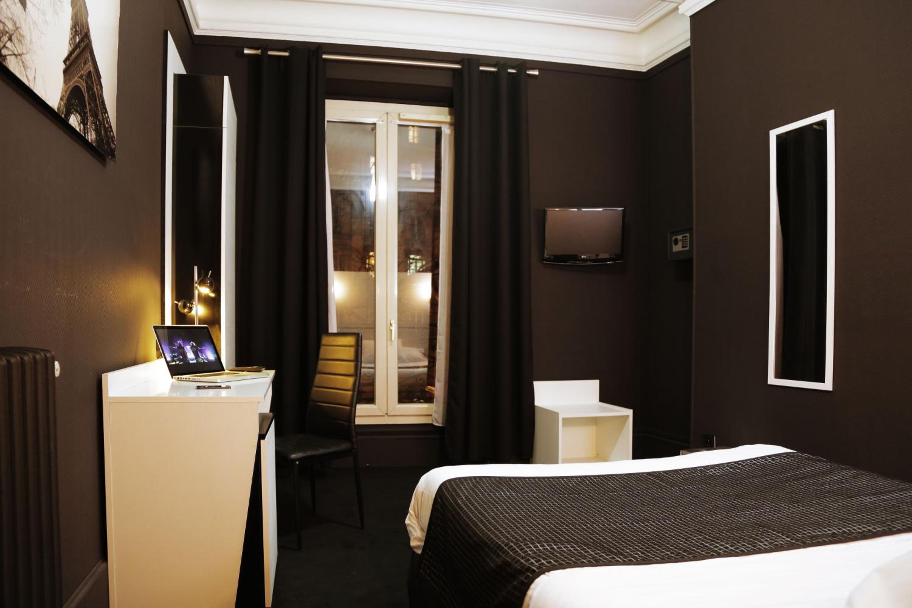 Single Room photo 3