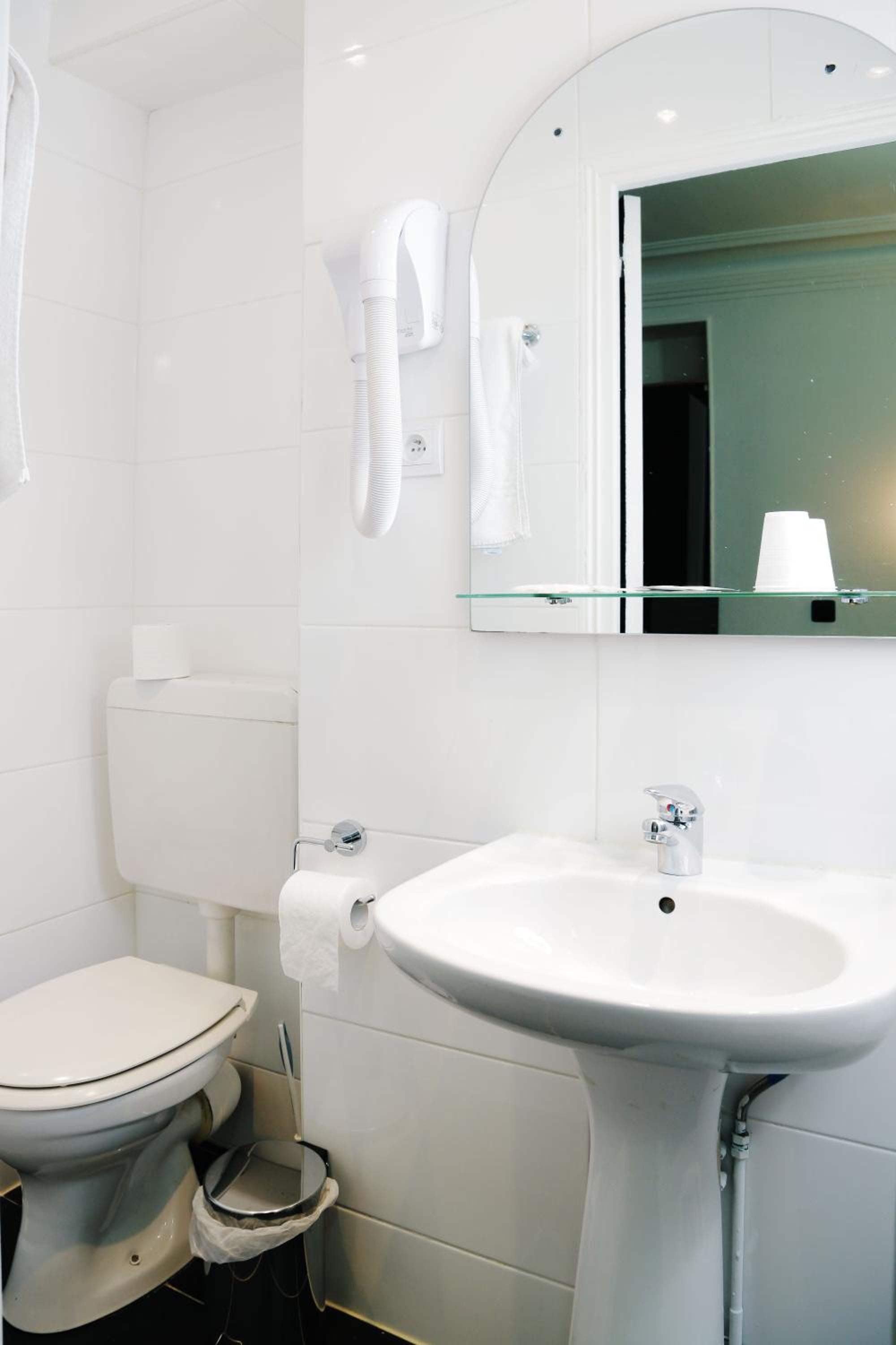 Single Room photo 3