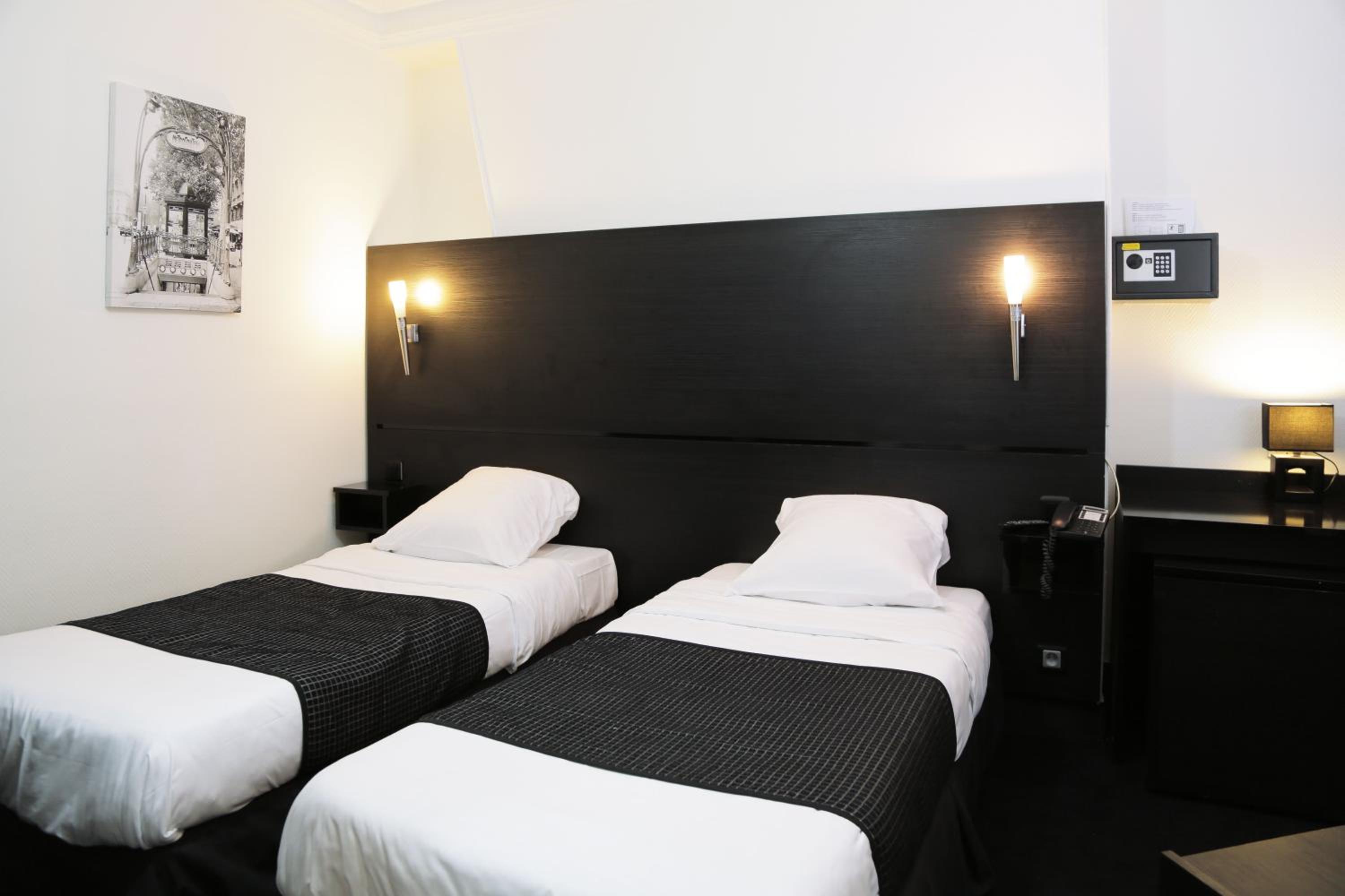 Twin Room photo 1