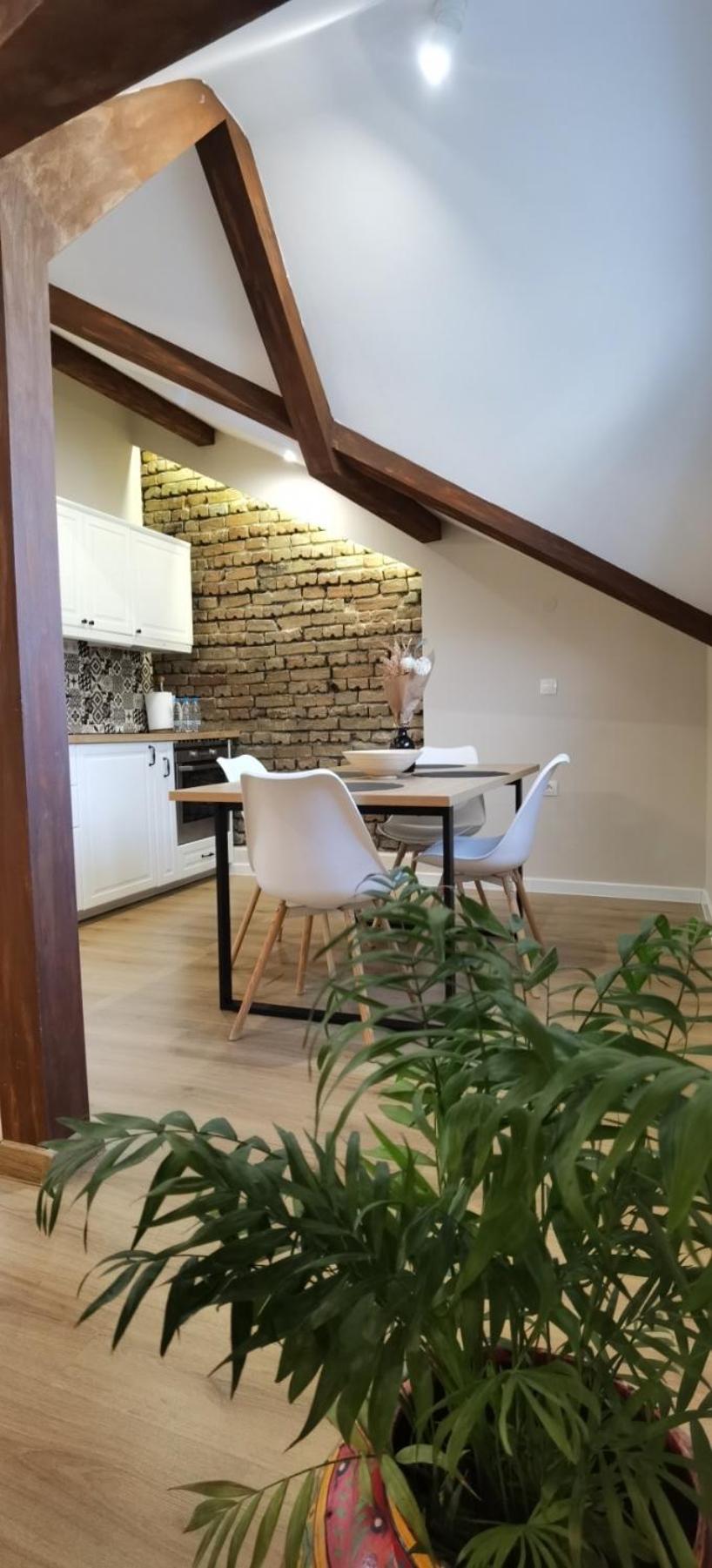 Two-Bedroom Apartment - Photo 31