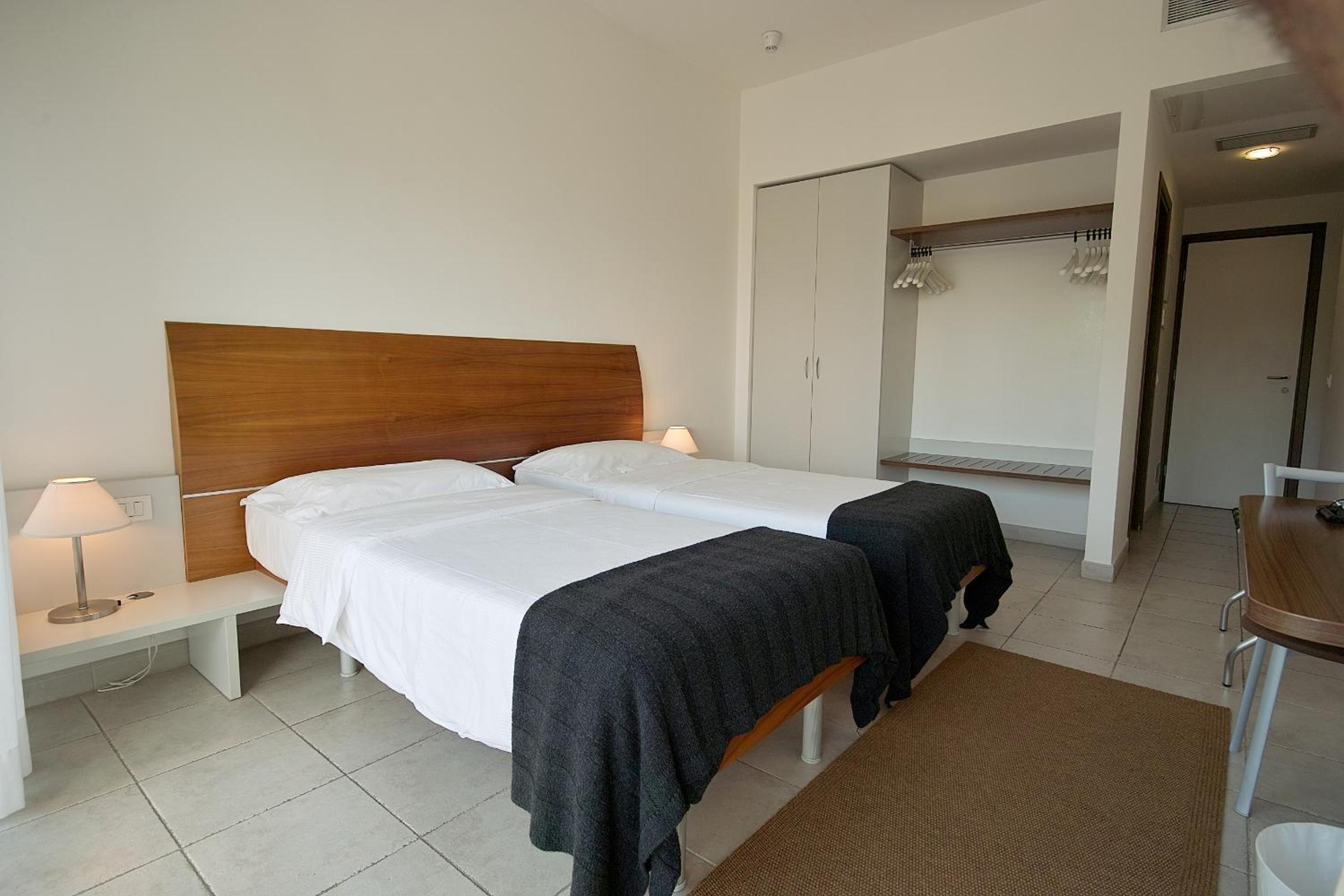 Standard Double Room with Sea View and Balcony